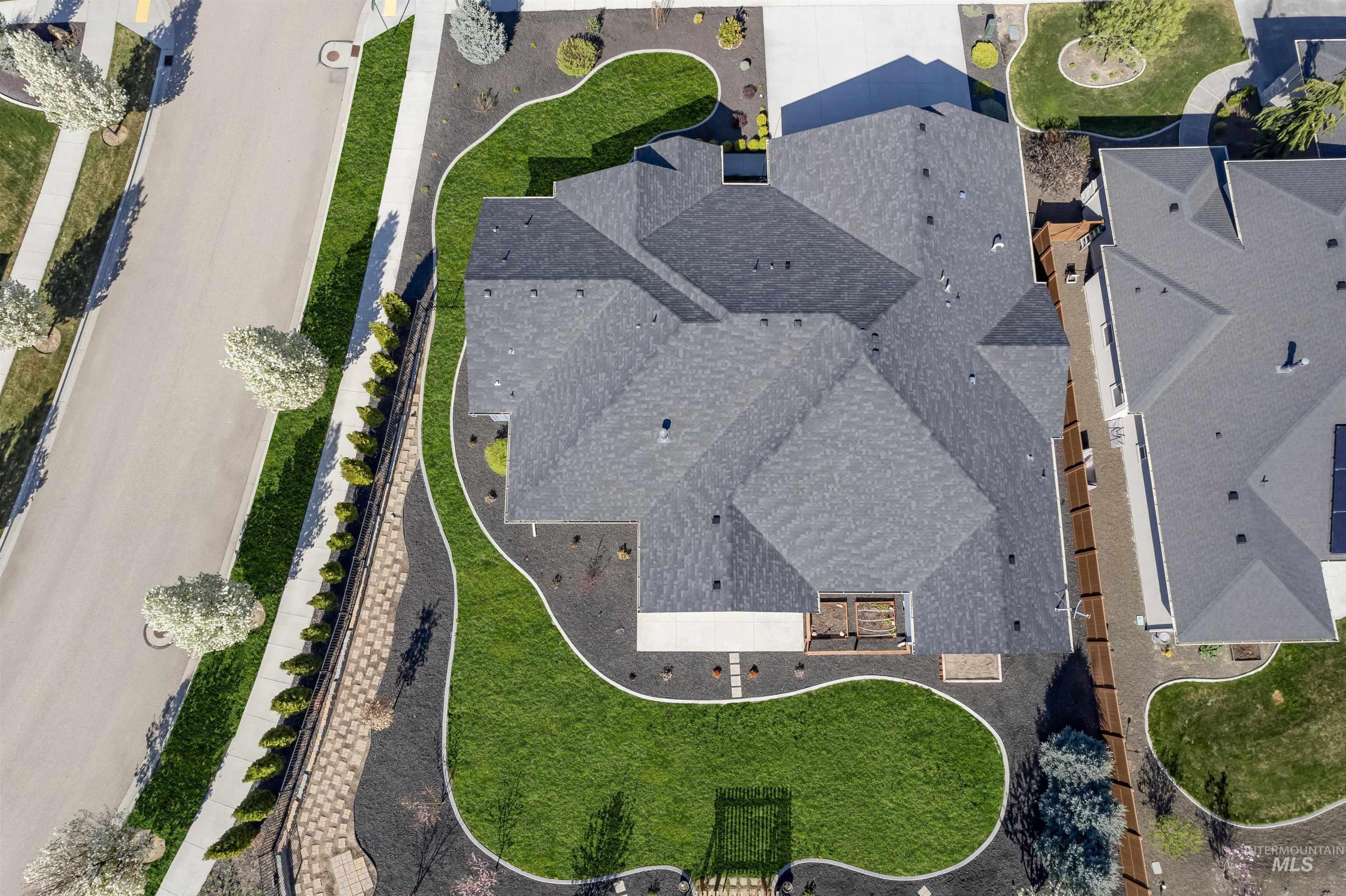 2209 E Mores Trail Drive