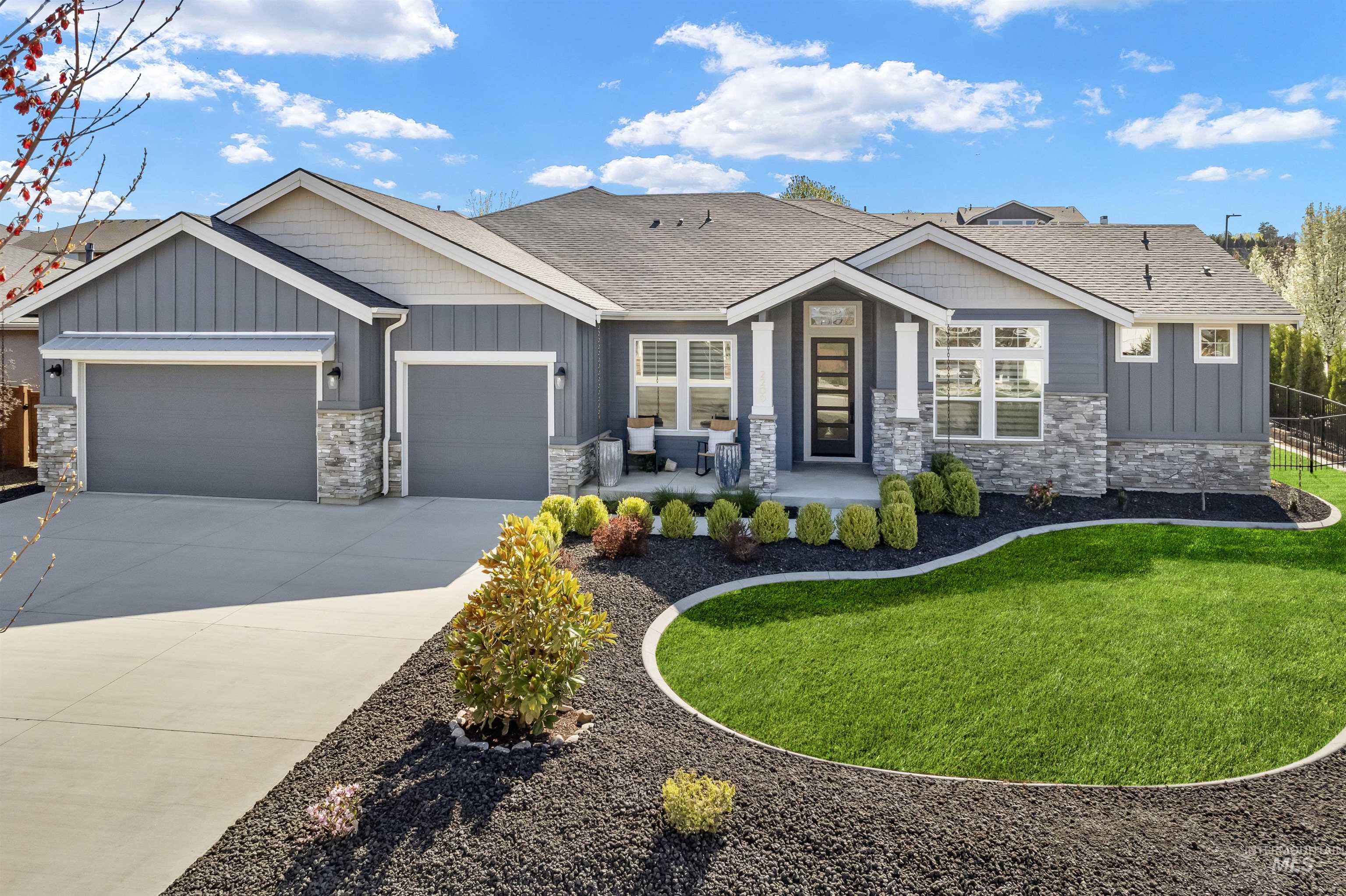 2209 E Mores Trail Drive