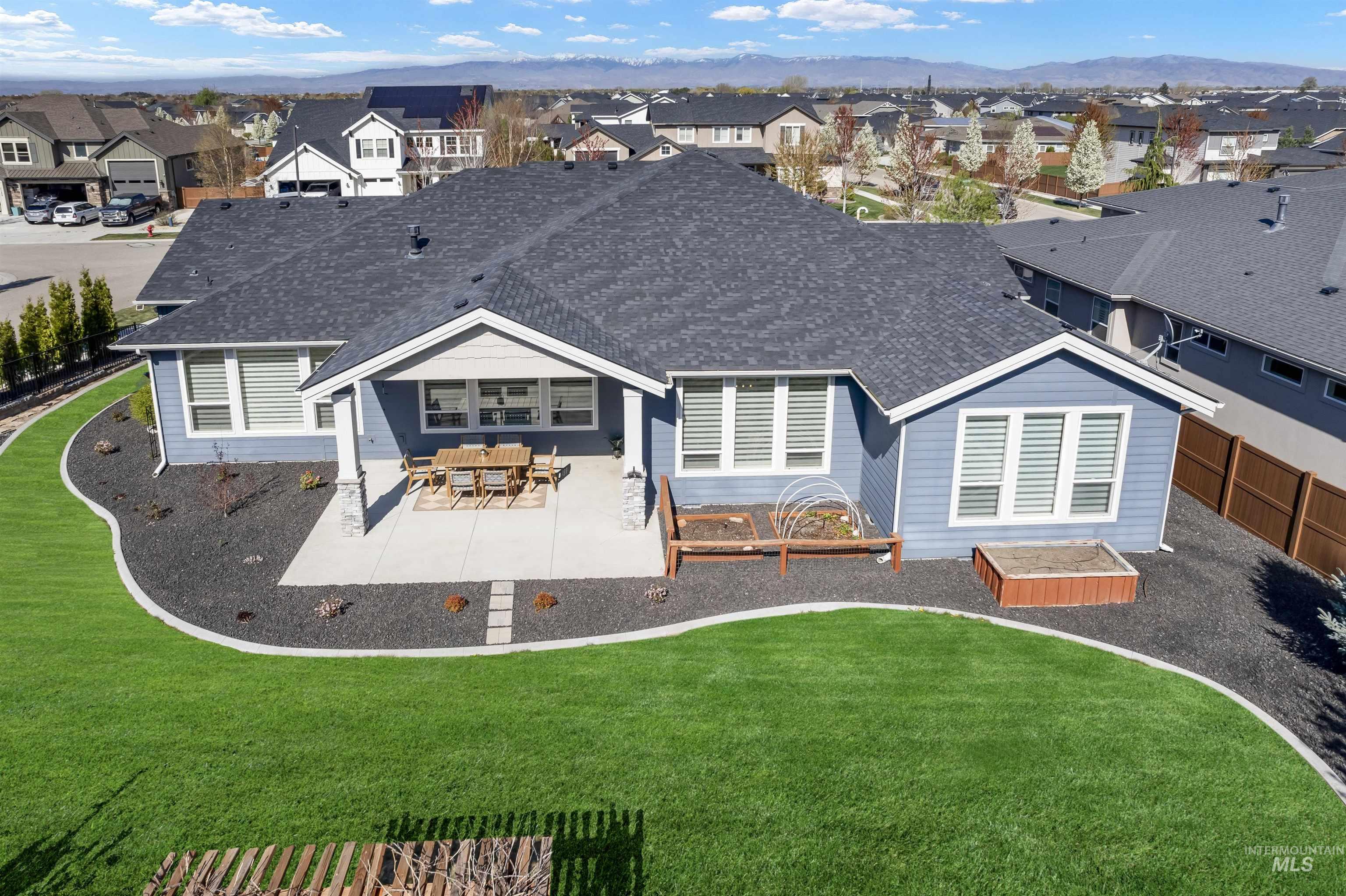 2209 E Mores Trail Drive
