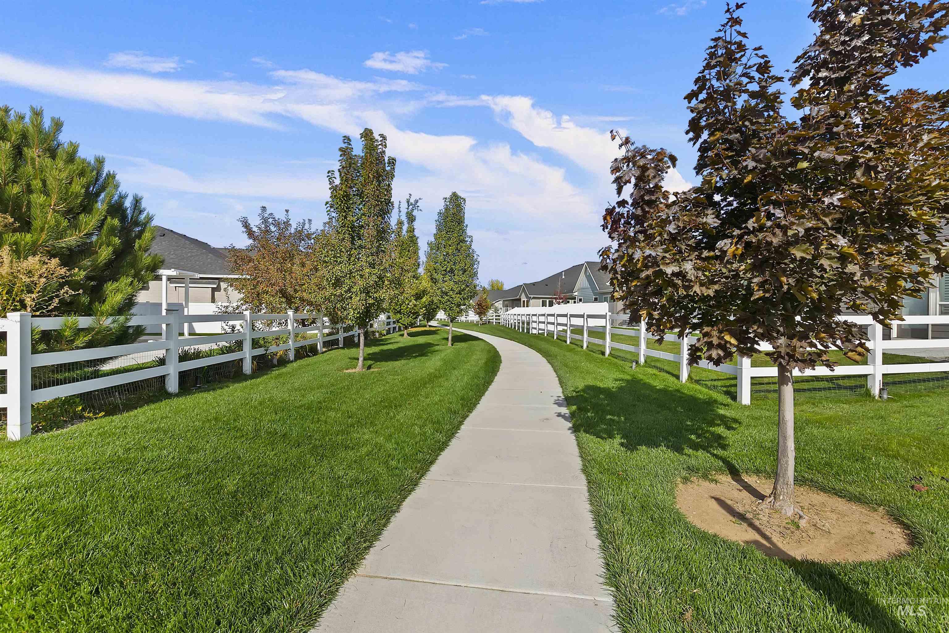 2209 E Mores Trail Drive