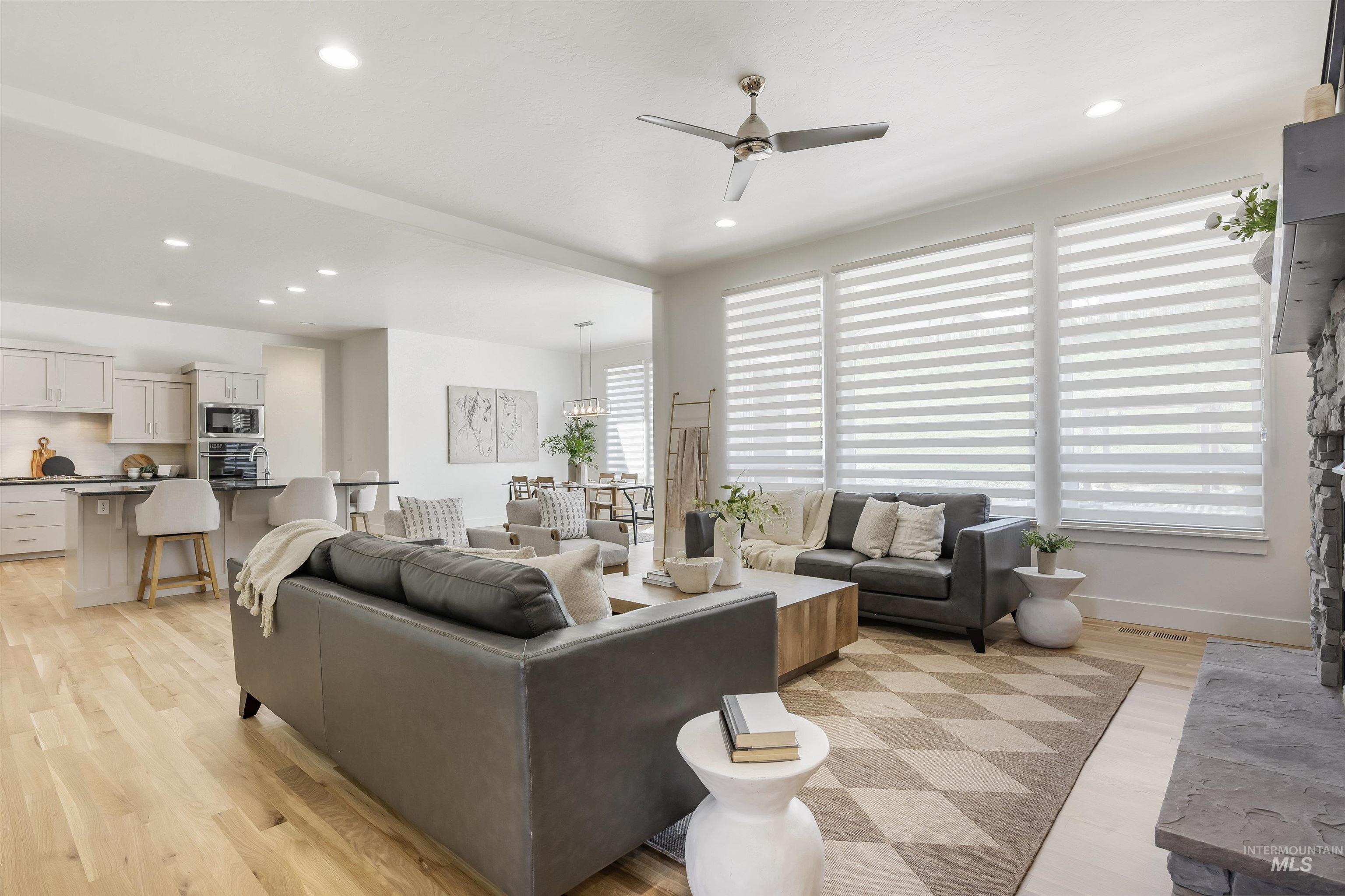 2209 E Mores Trail Drive