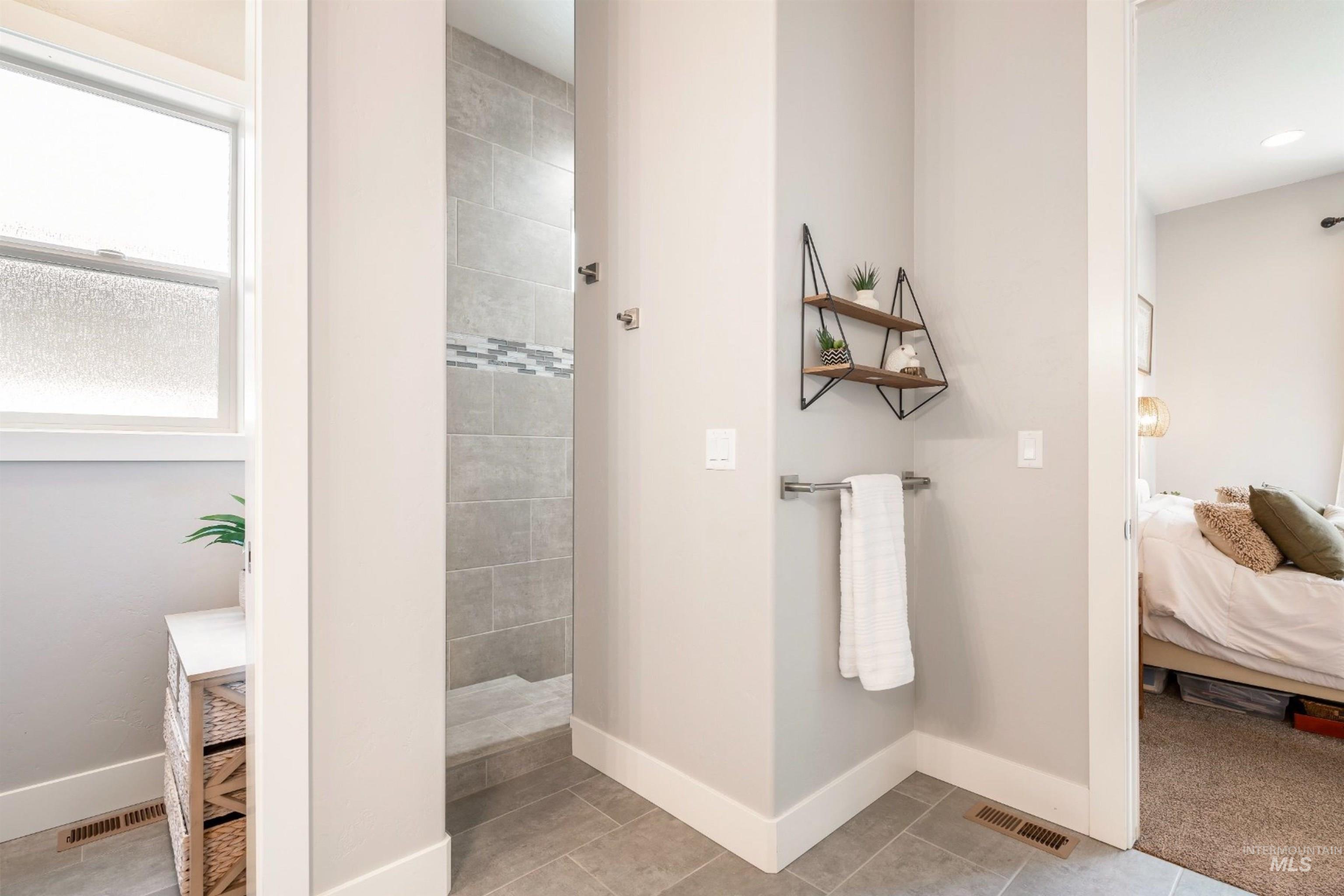 1071 W Rose Quartz St