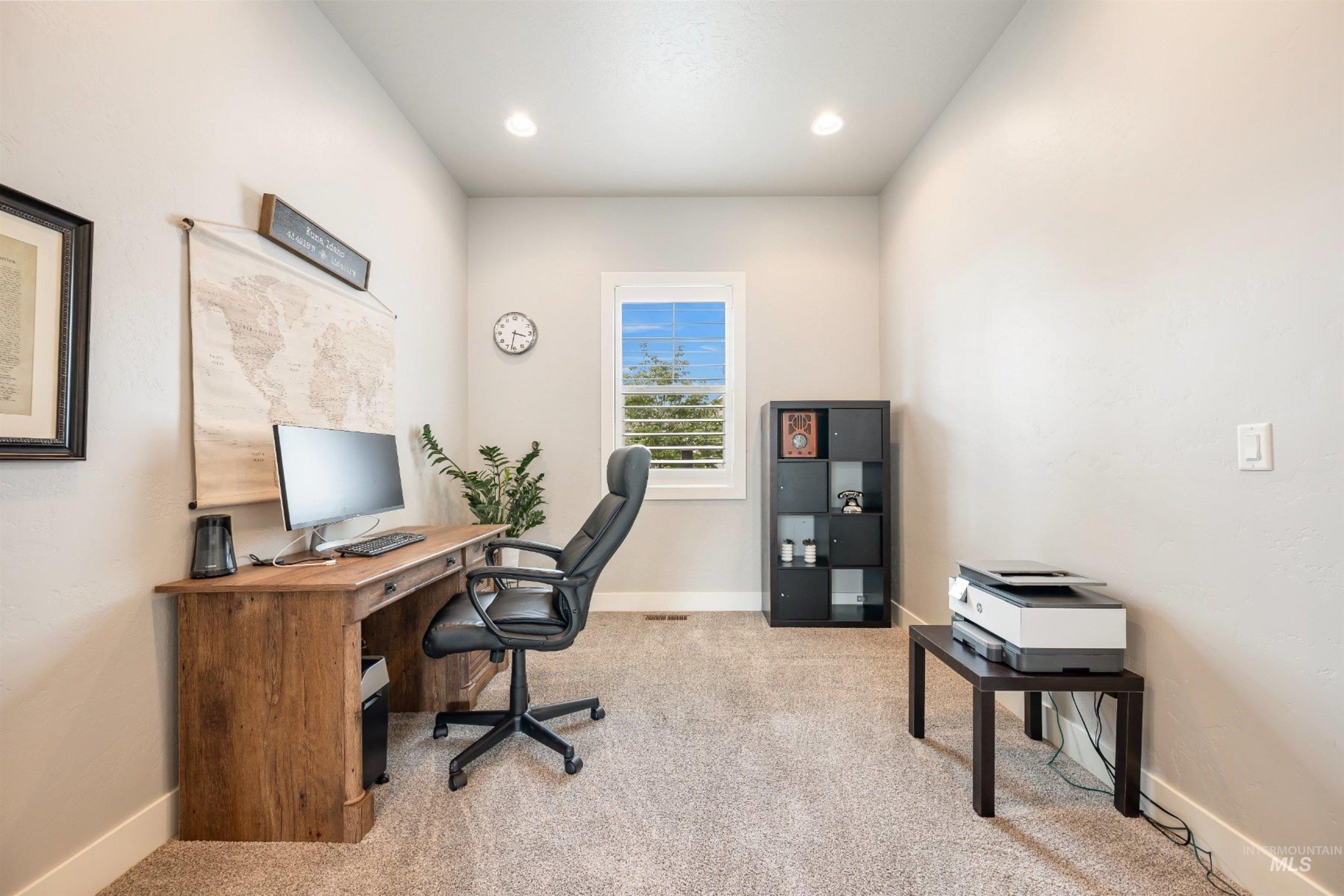 1071 W Rose Quartz St