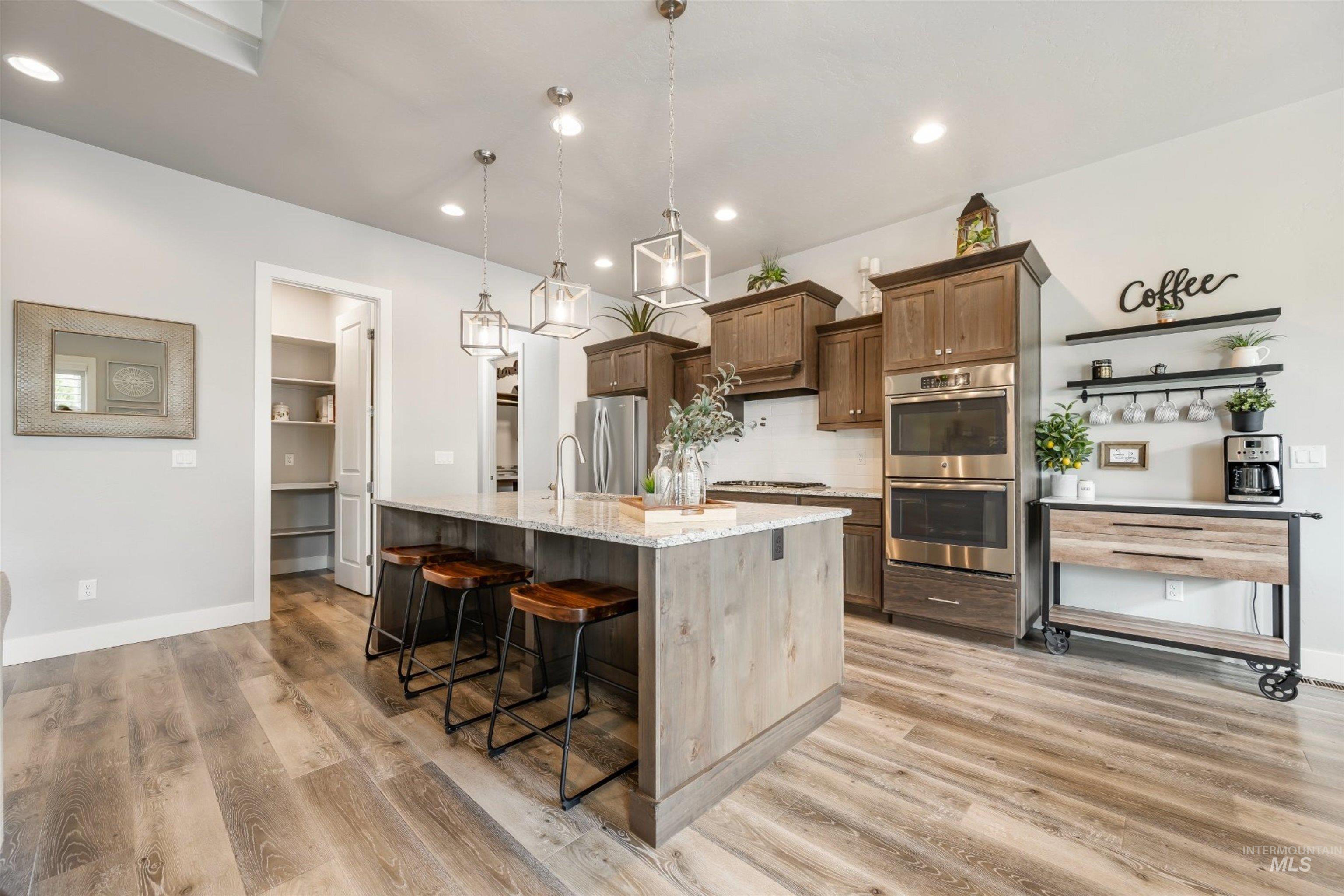 1071 W Rose Quartz St