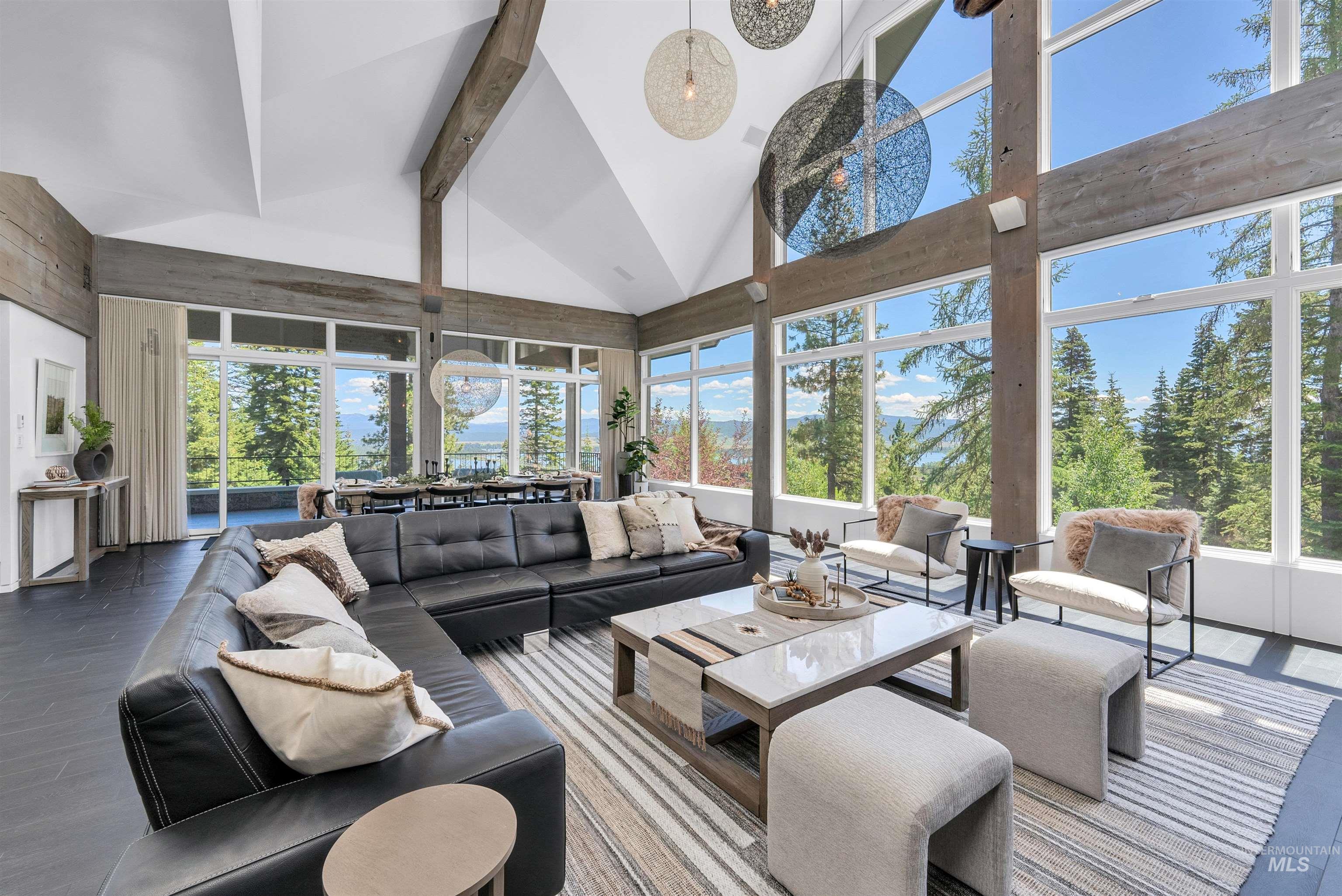 433 Sugarloaf Place
