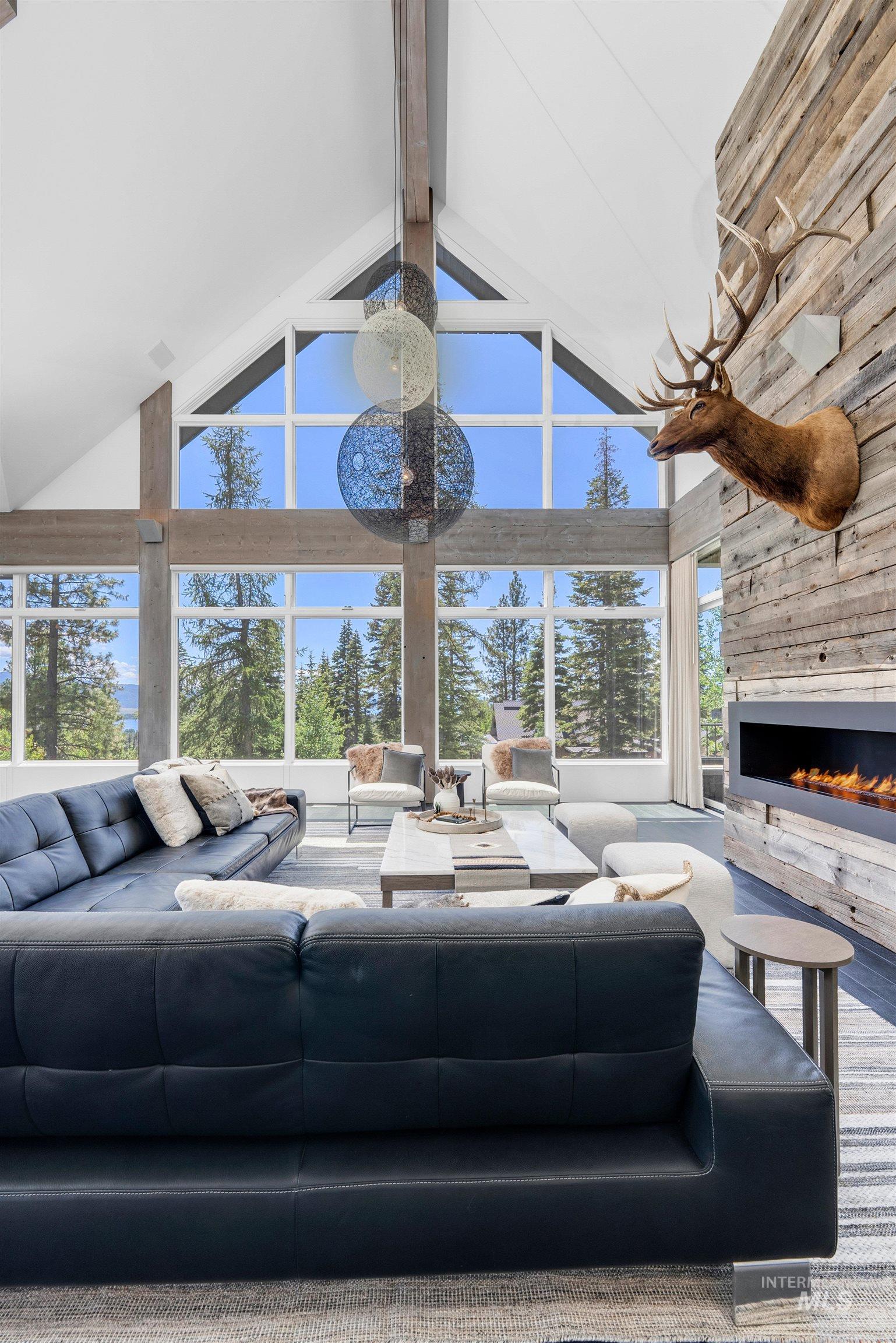 433 Sugarloaf Place