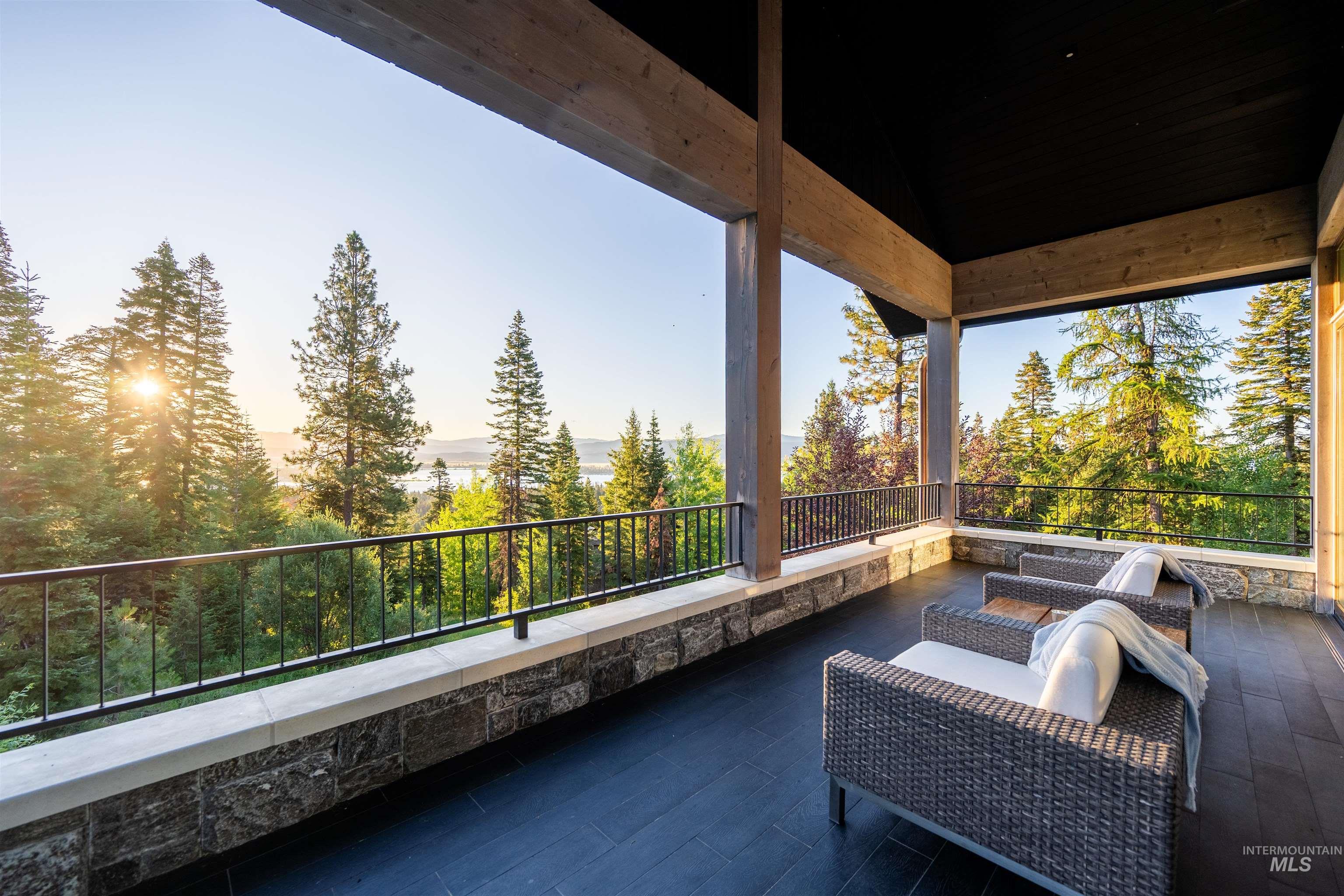 433 Sugarloaf Place
