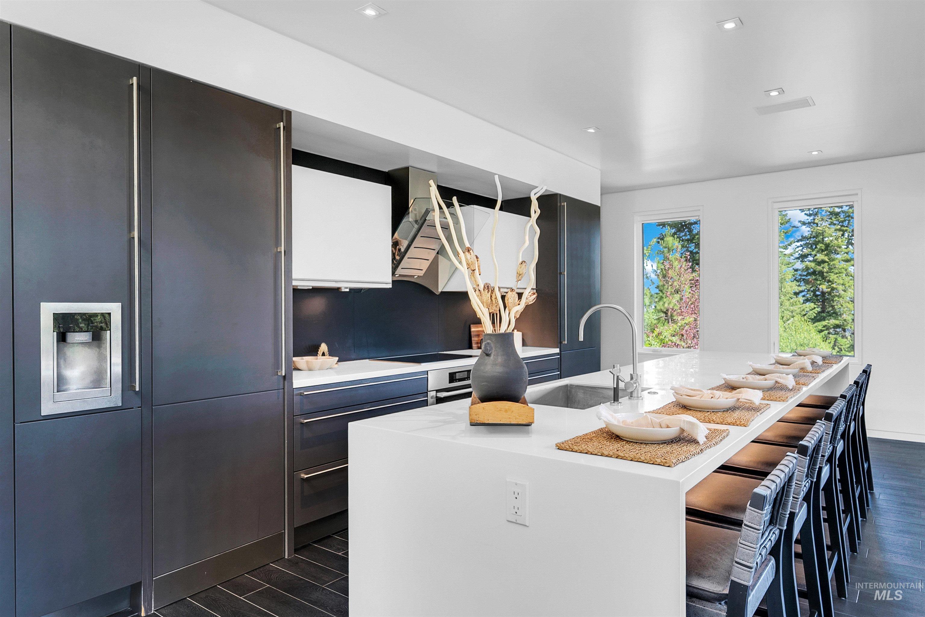 433 Sugarloaf Place