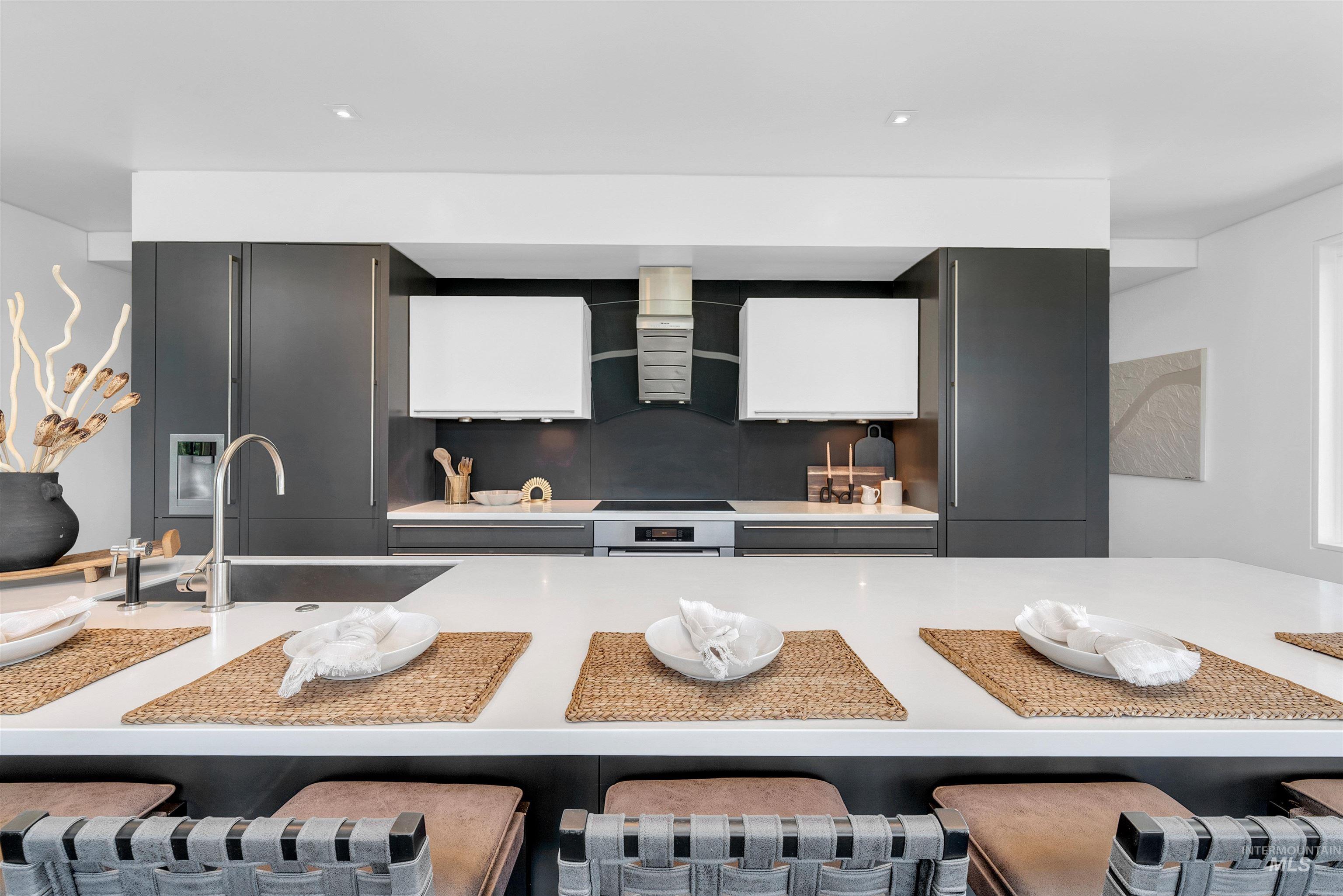 433 Sugarloaf Place