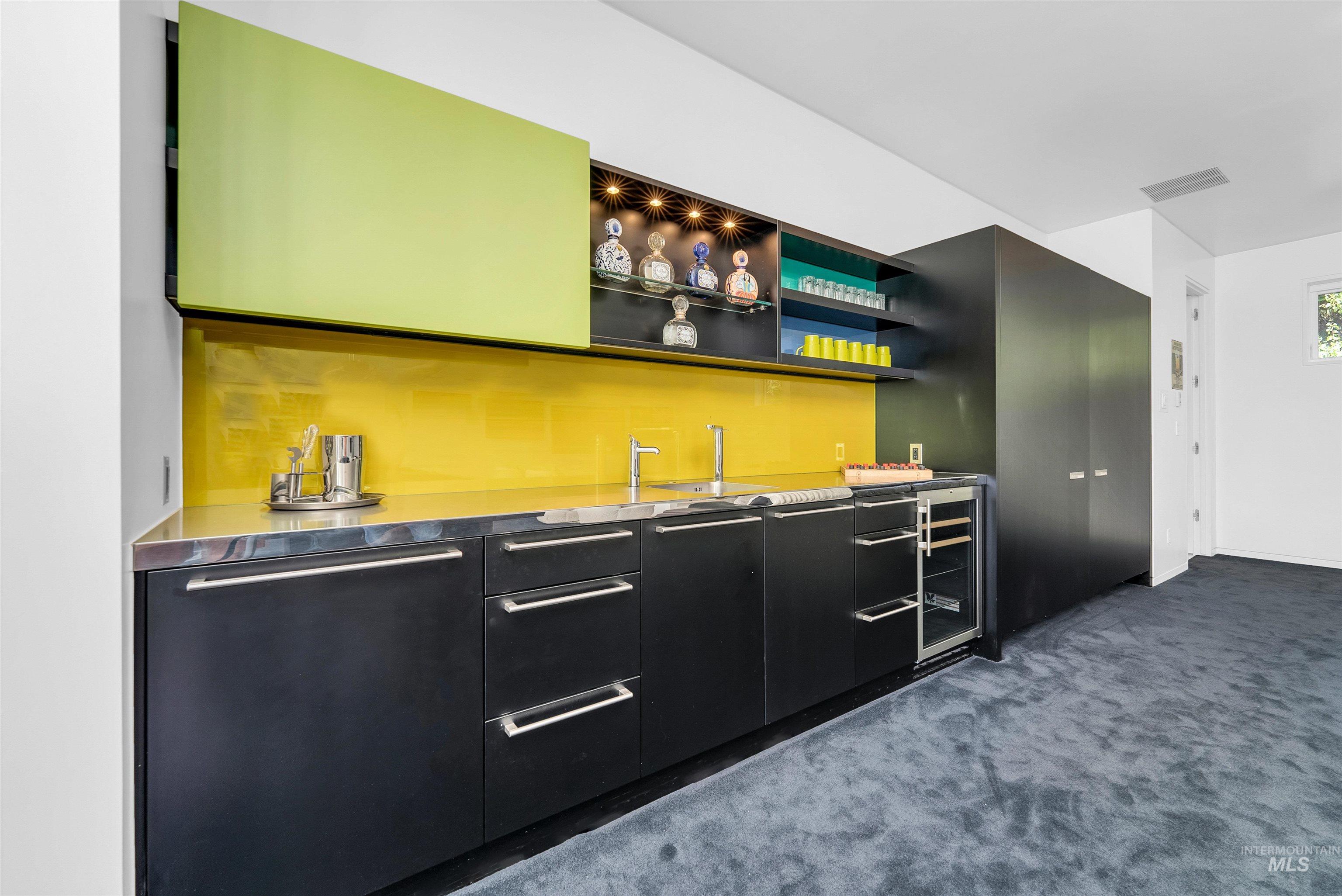 433 Sugarloaf Place