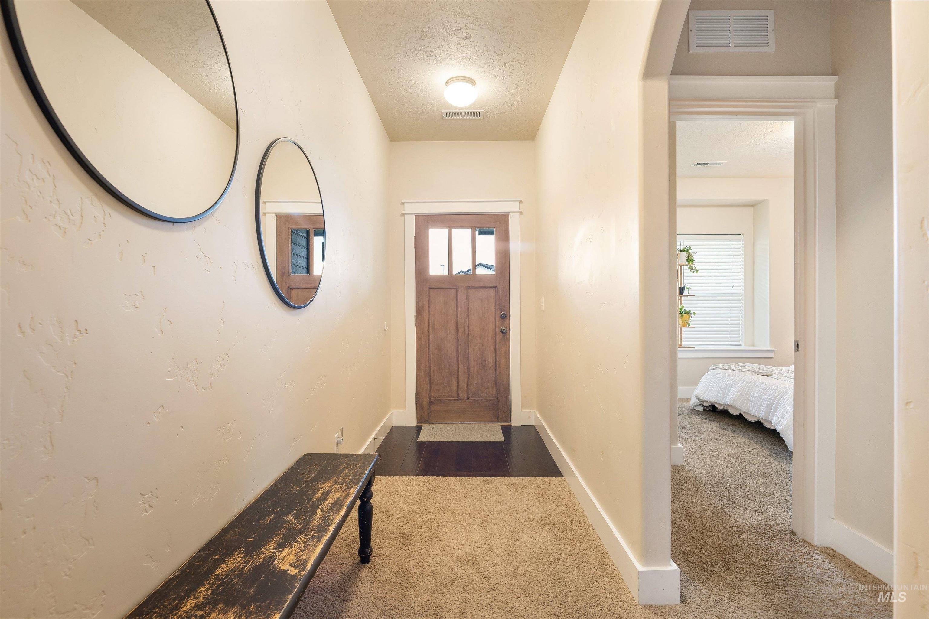 1567 NE Cinder Loop