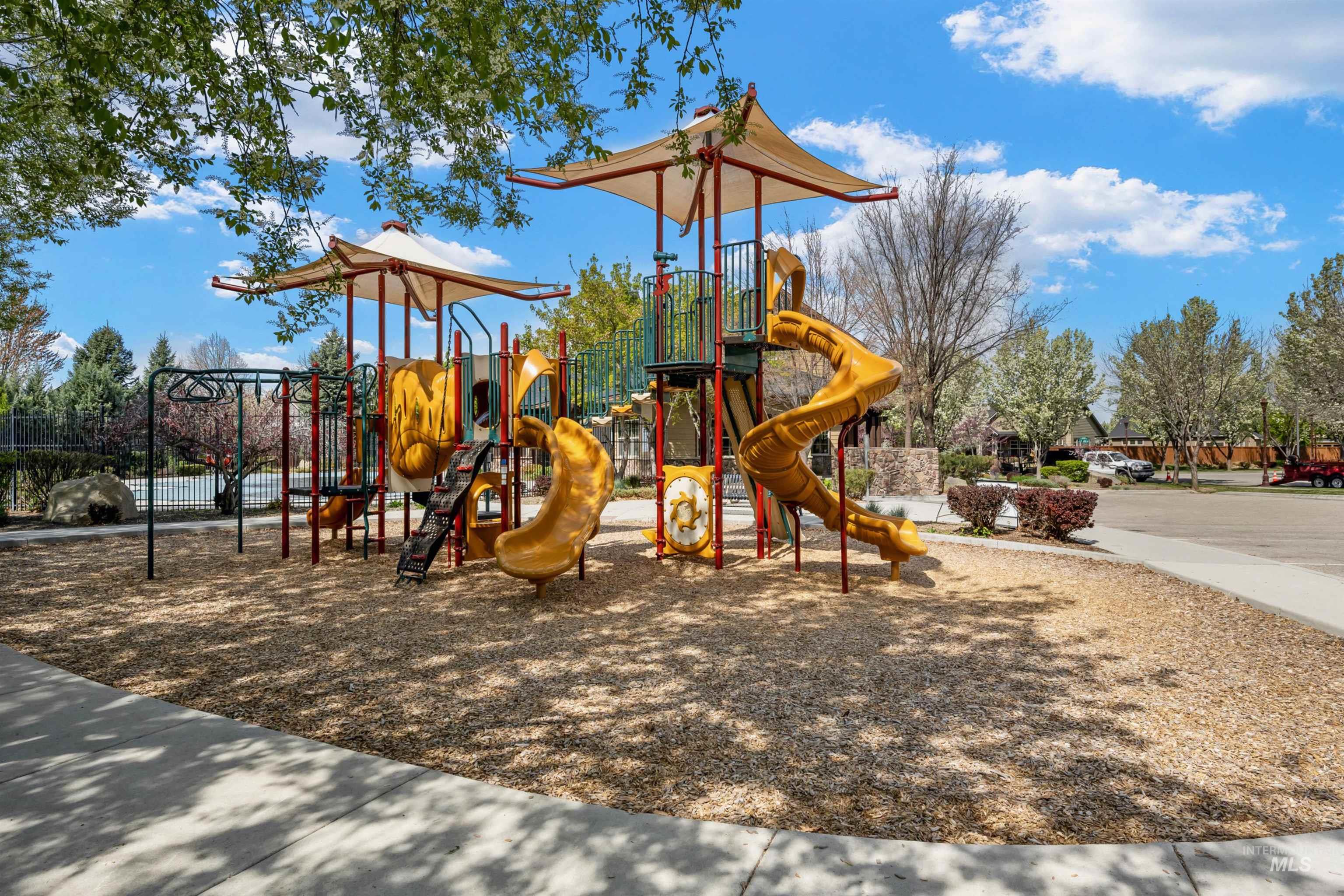 6529 S Red Shine Way