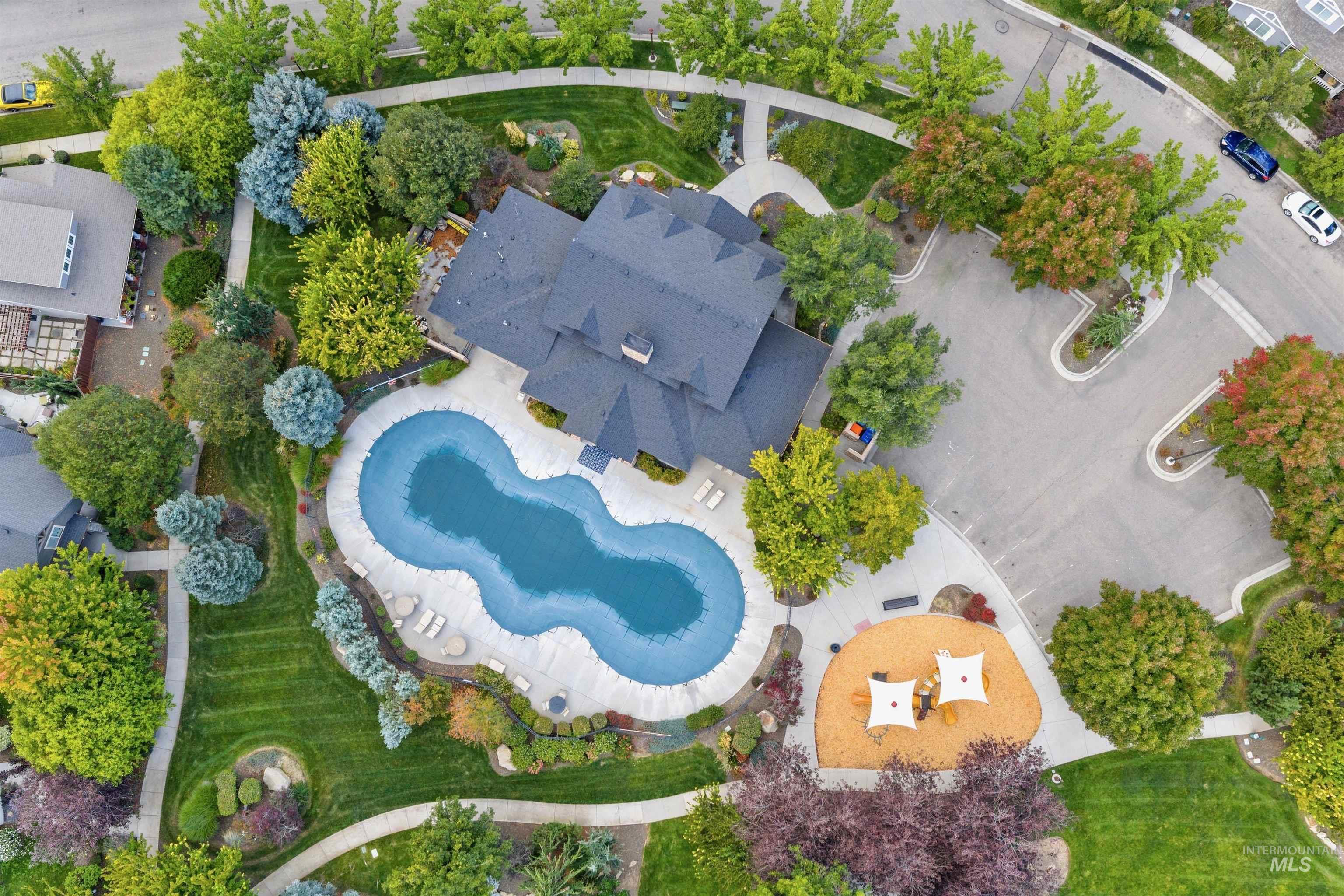 6529 S Red Shine Way