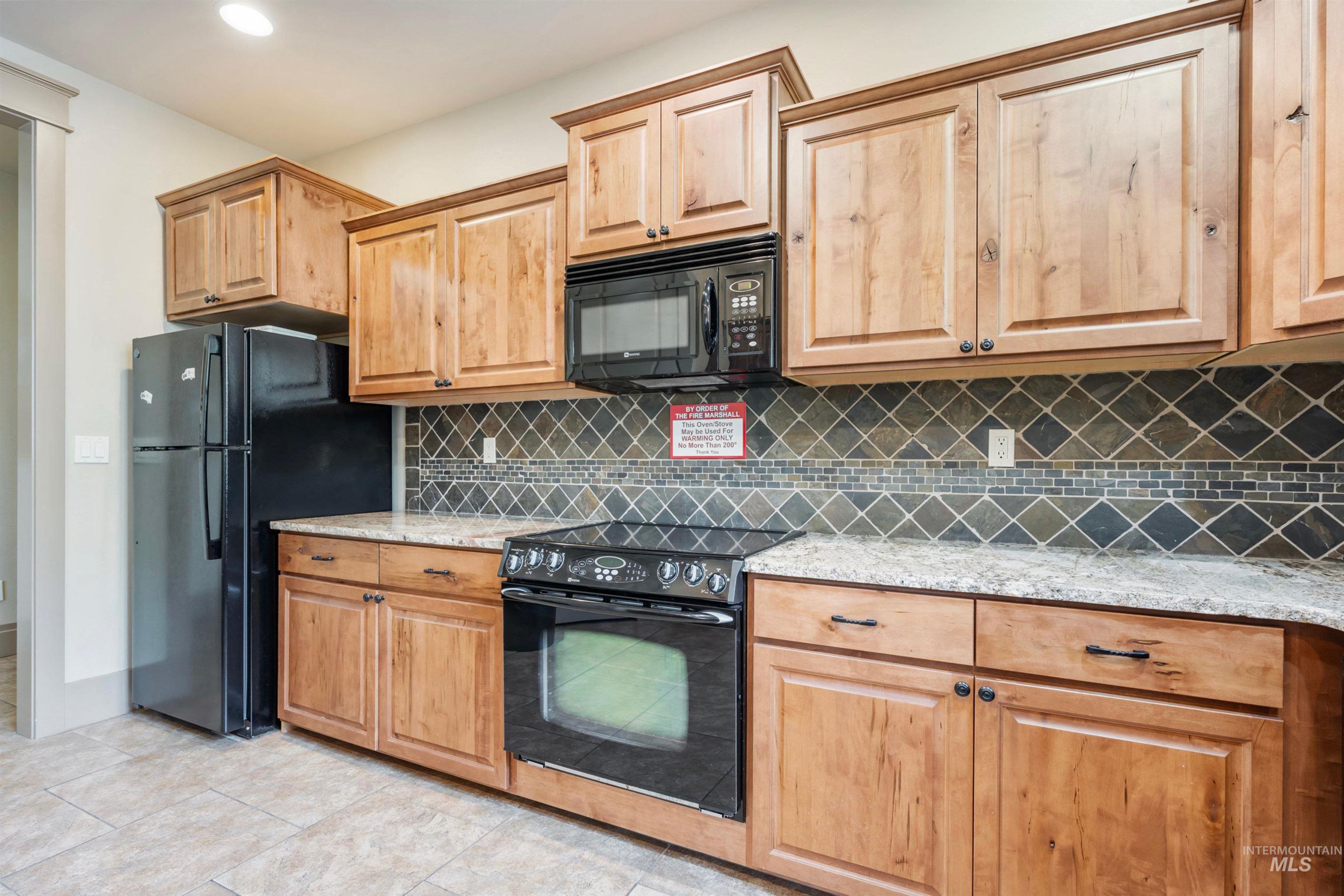 6529 S Red Shine Way