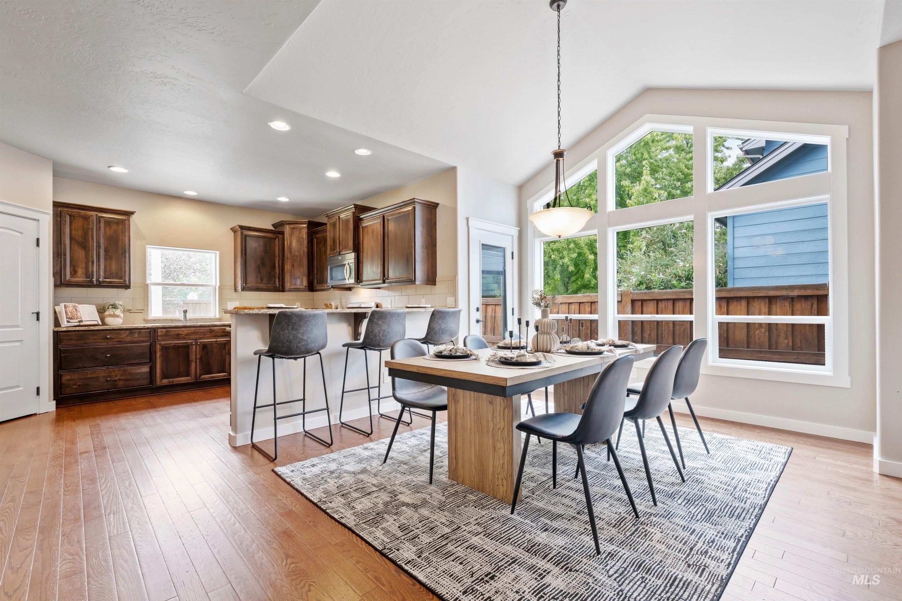 6529 S Red Shine Way