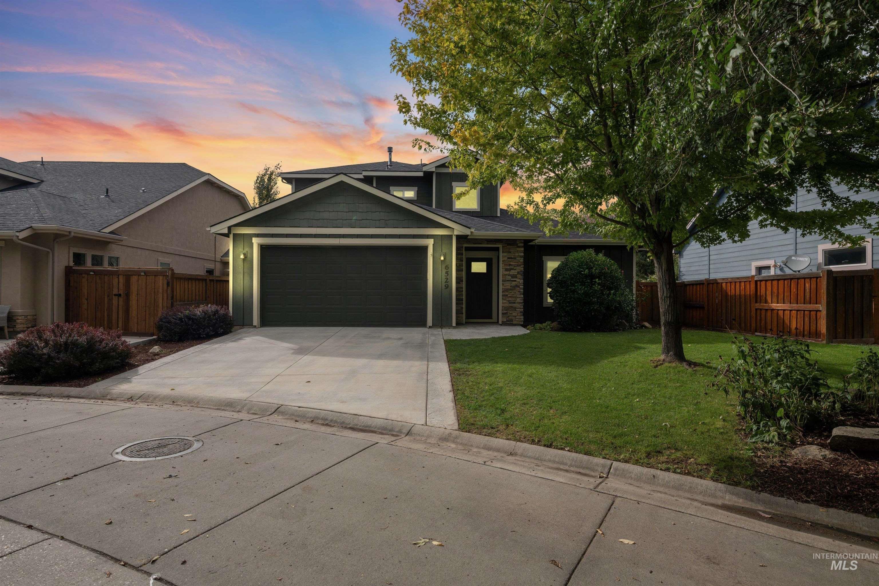 6529 S Red Shine Way