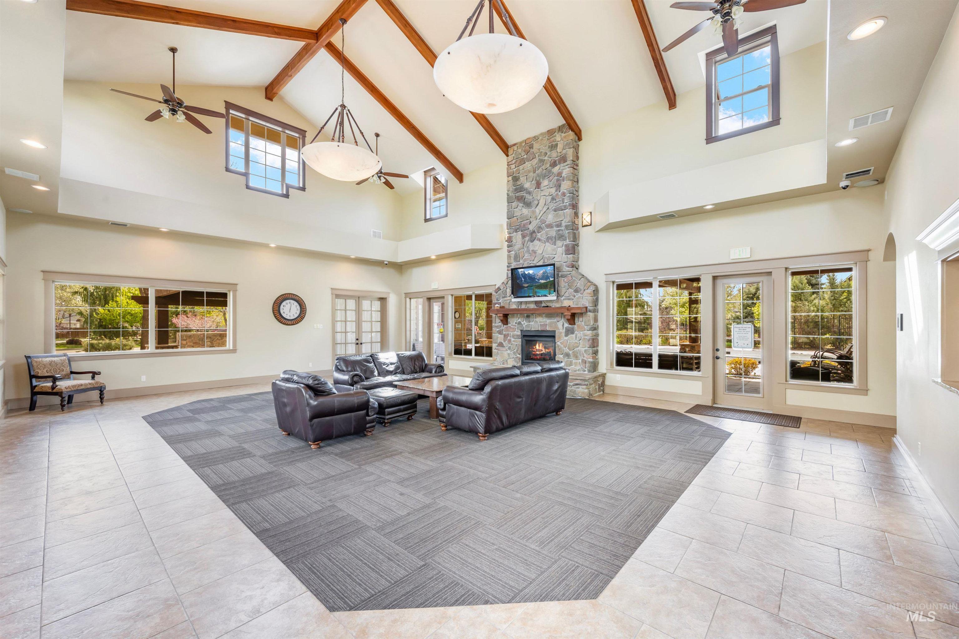 6529 S Red Shine Way