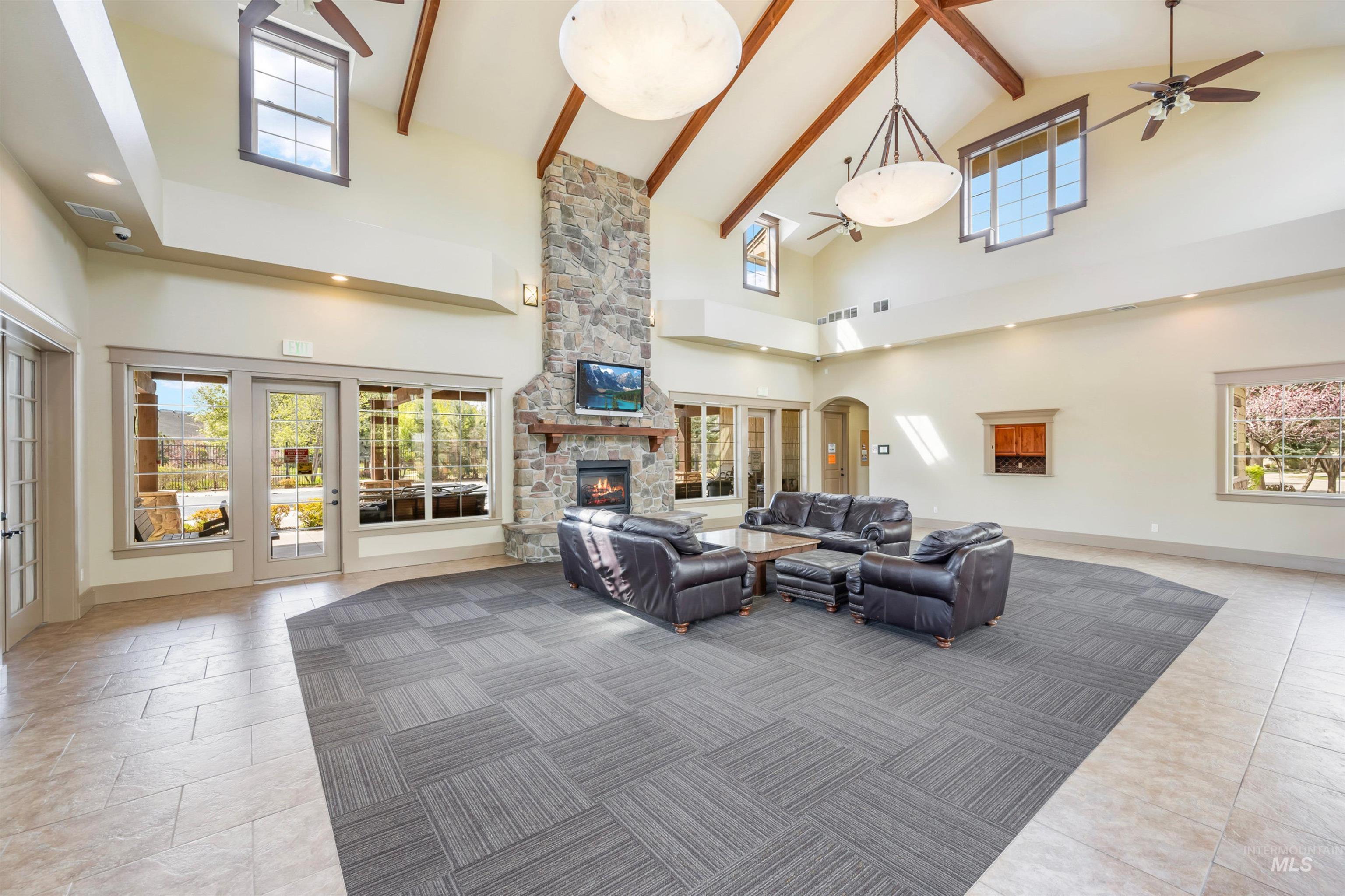 6529 S Red Shine Way