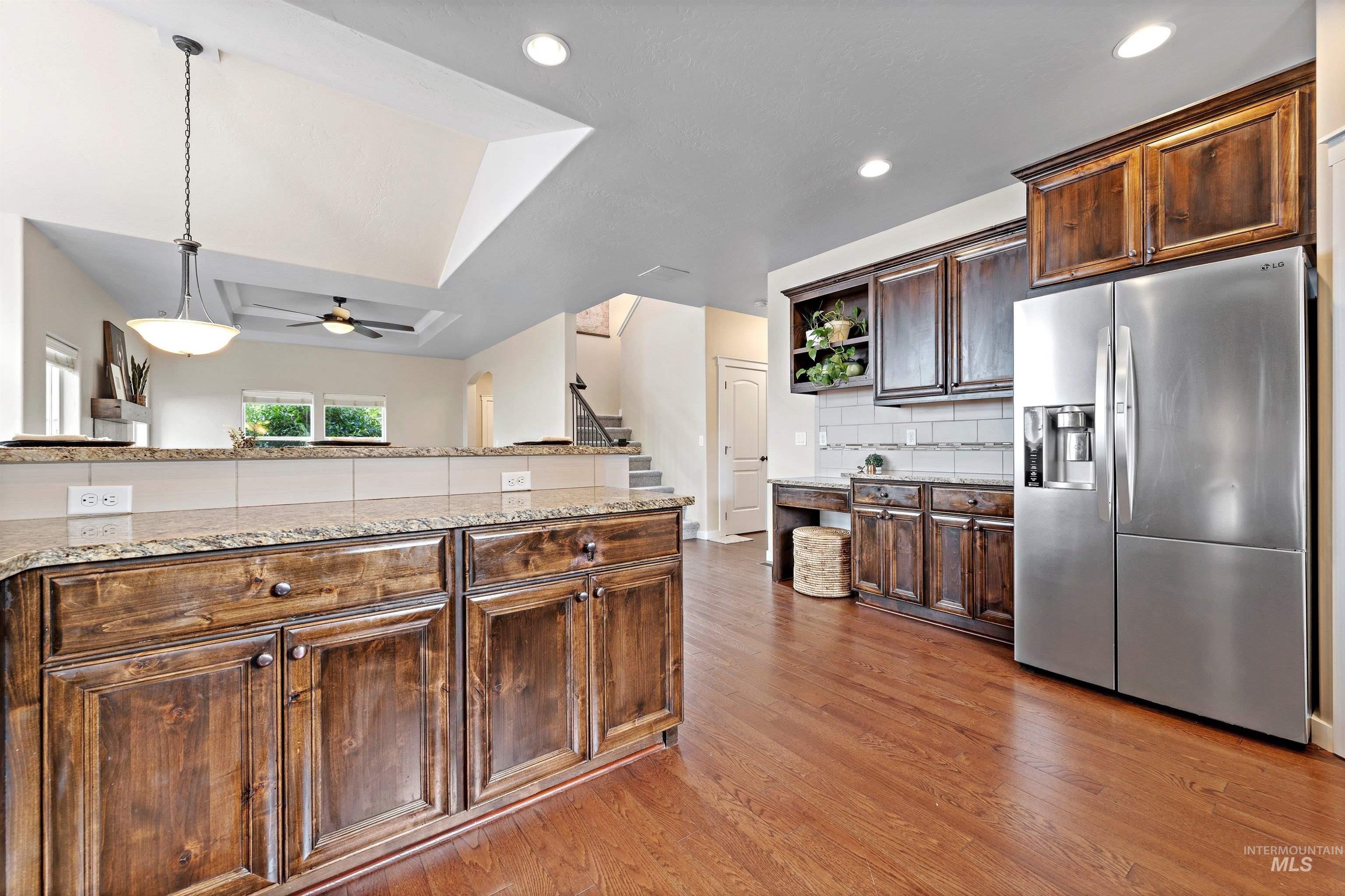 6529 S Red Shine Way