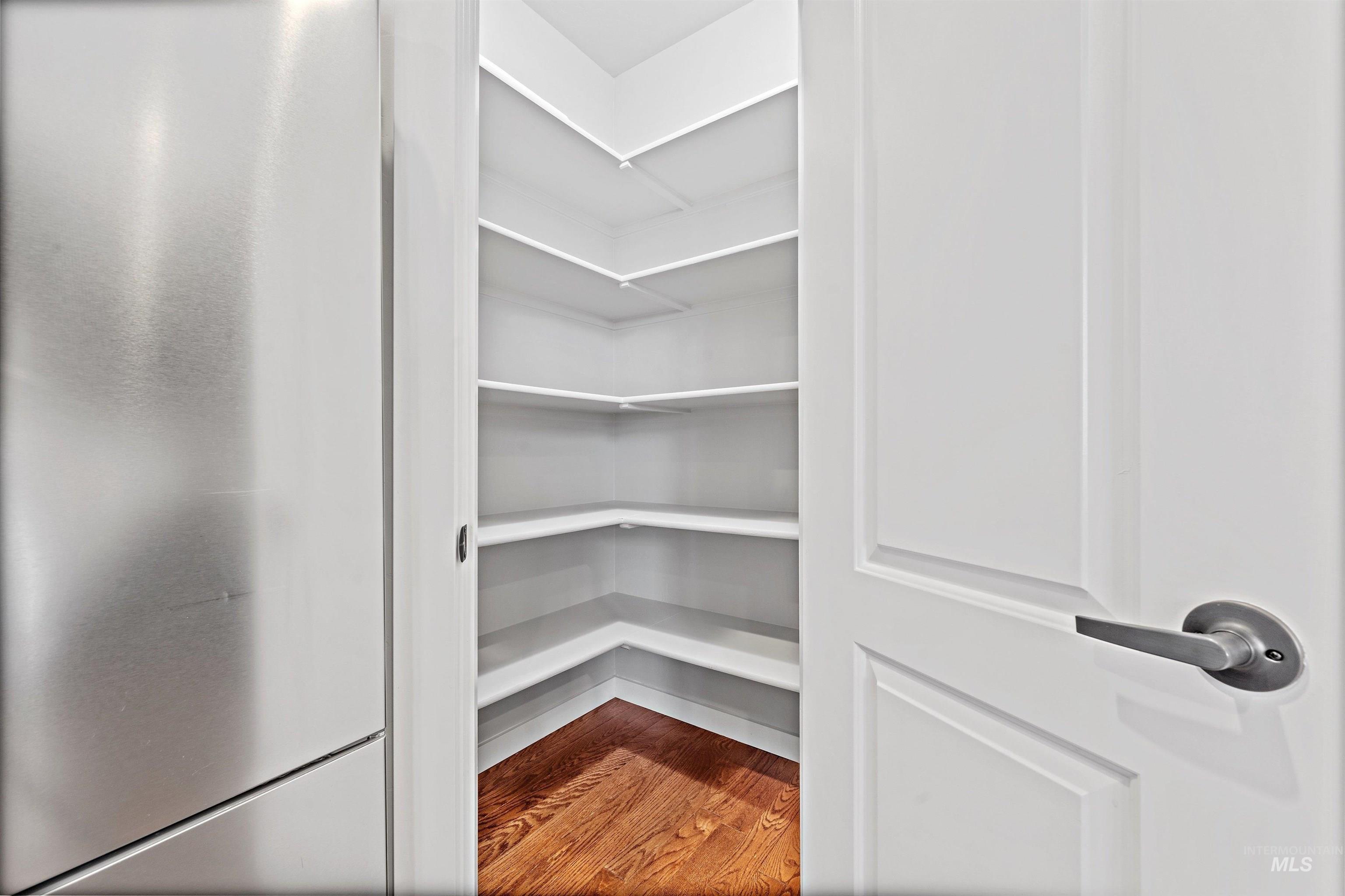 6529 S Red Shine Way