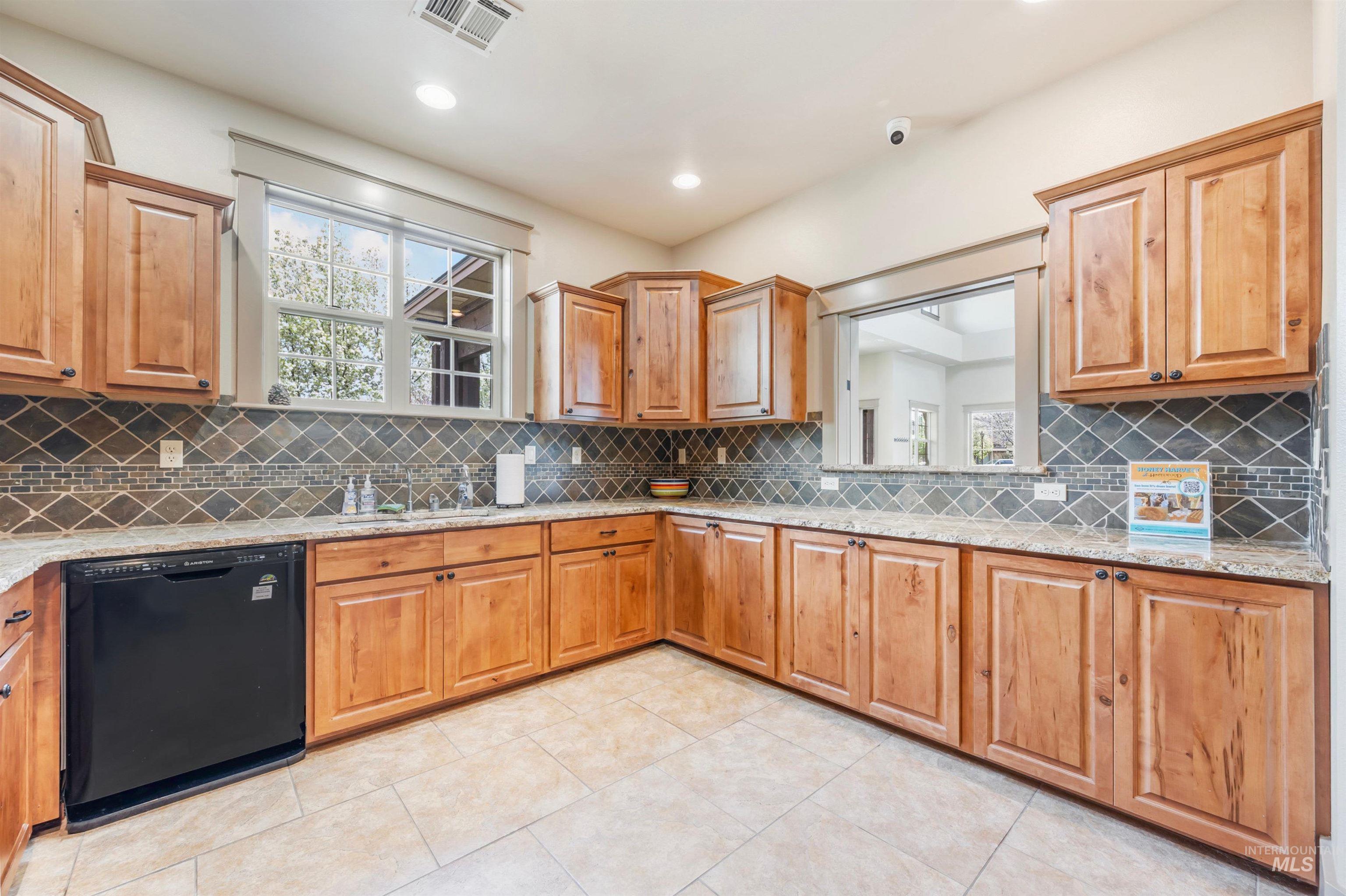 6529 S Red Shine Way