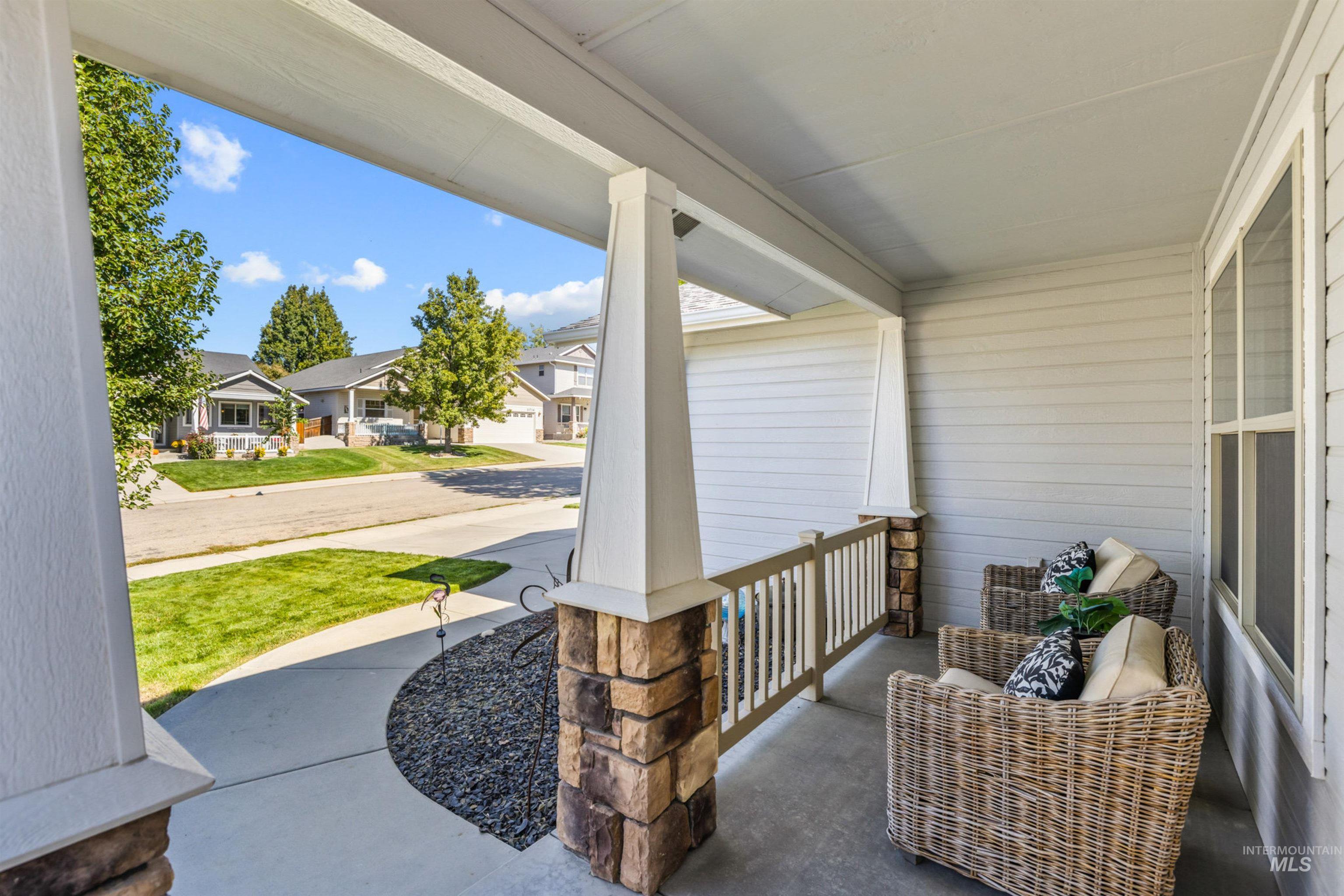 11727 W Kings Canyon Street