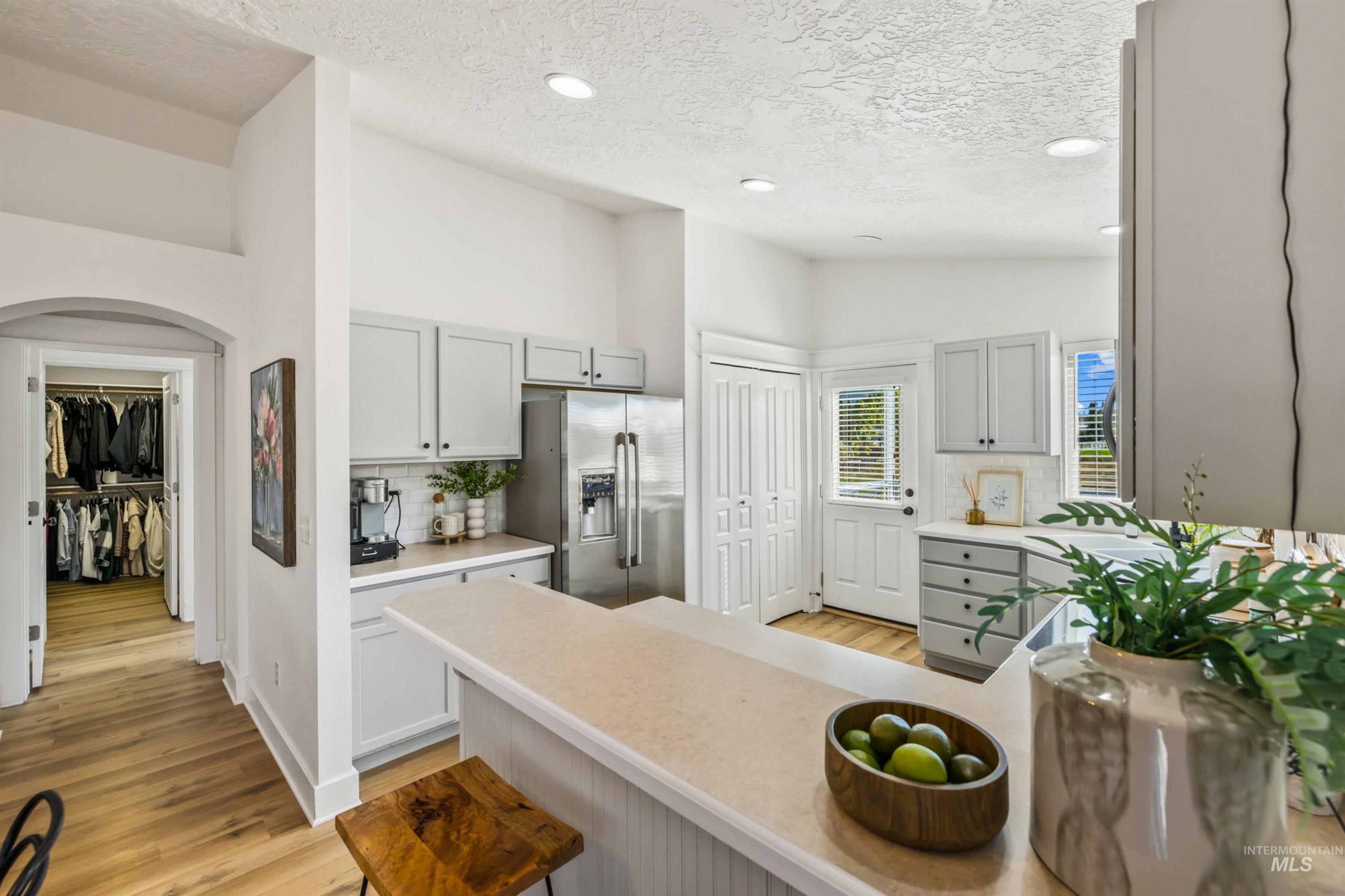 11727 W Kings Canyon Street