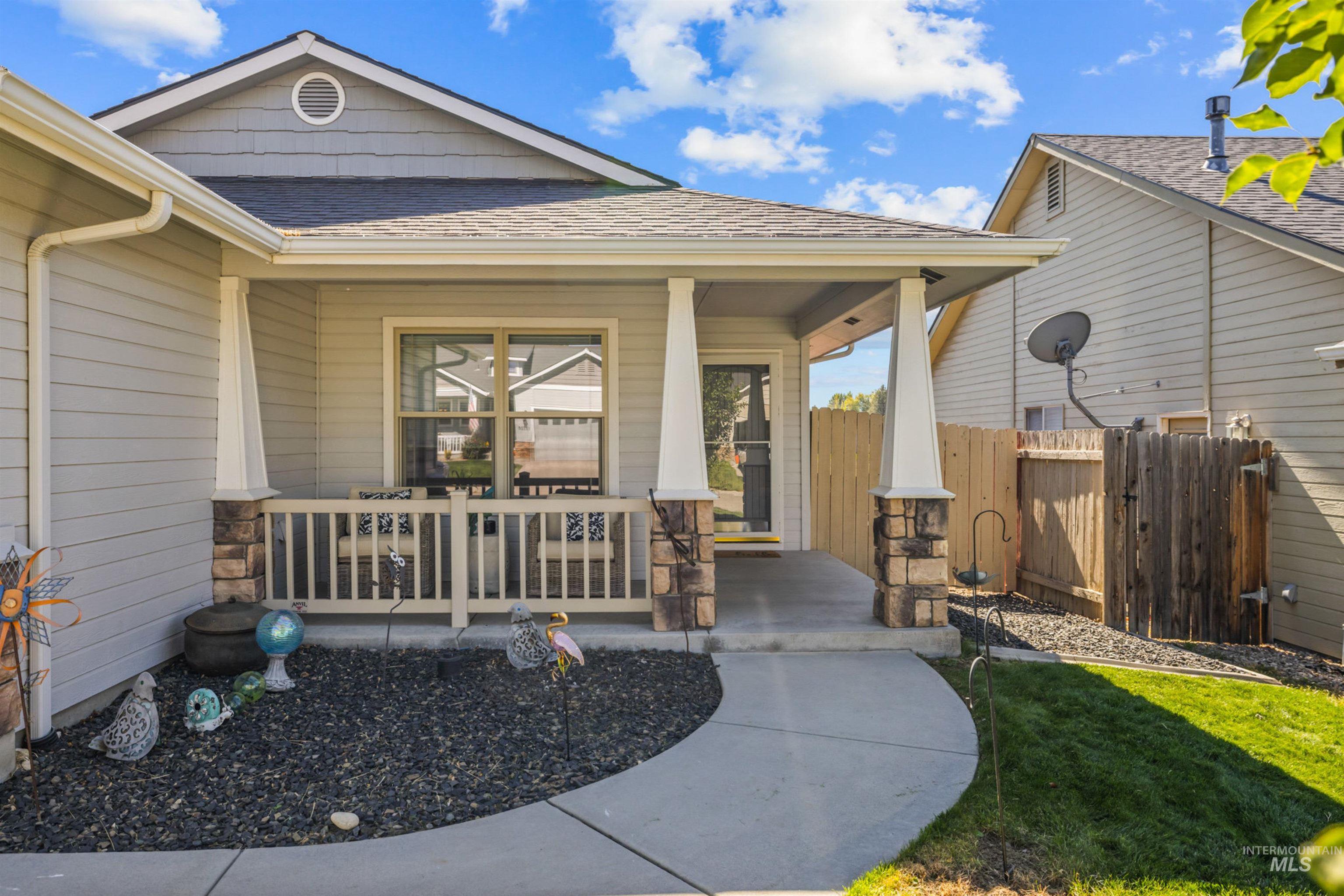 11727 W Kings Canyon Street