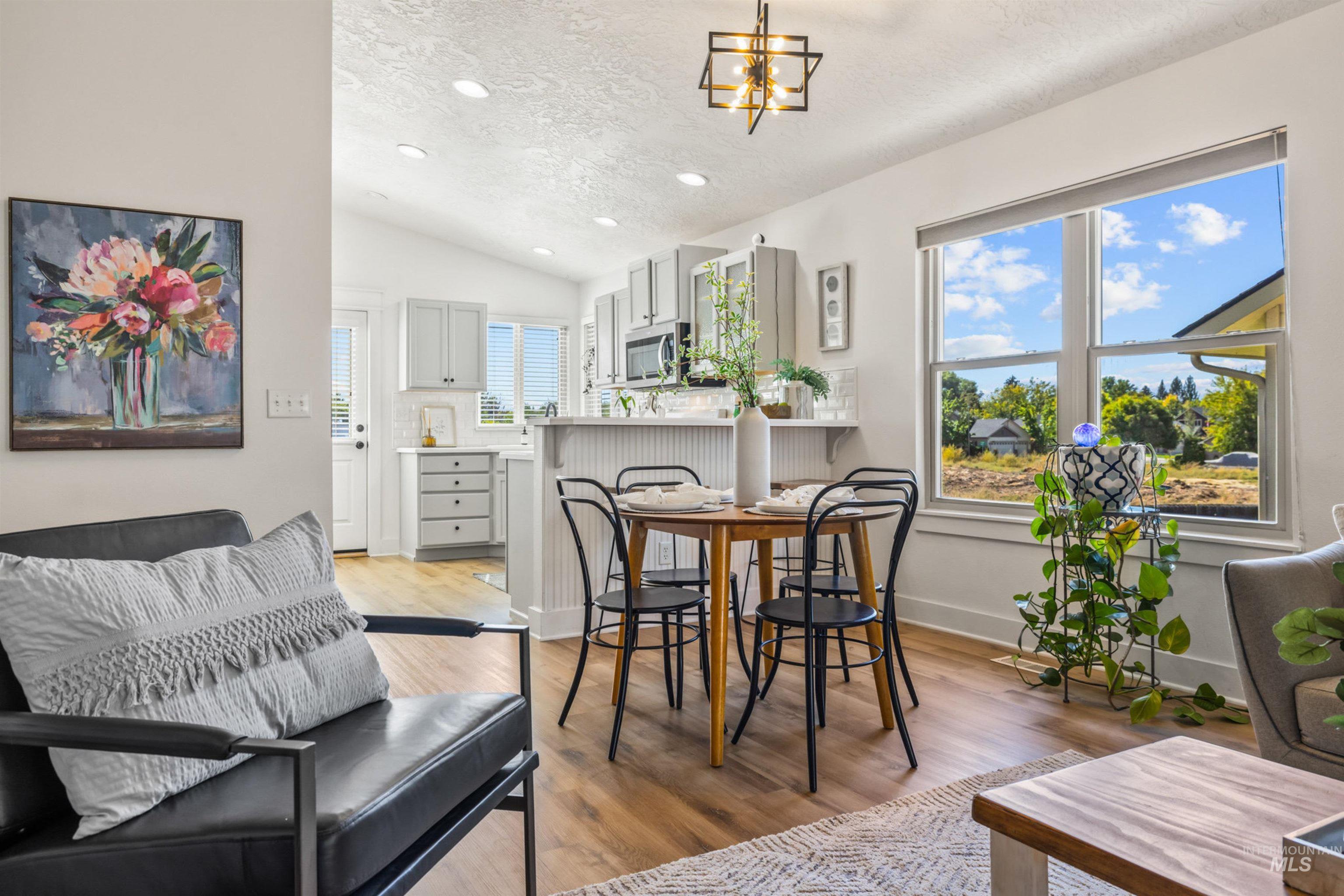 11727 W Kings Canyon Street