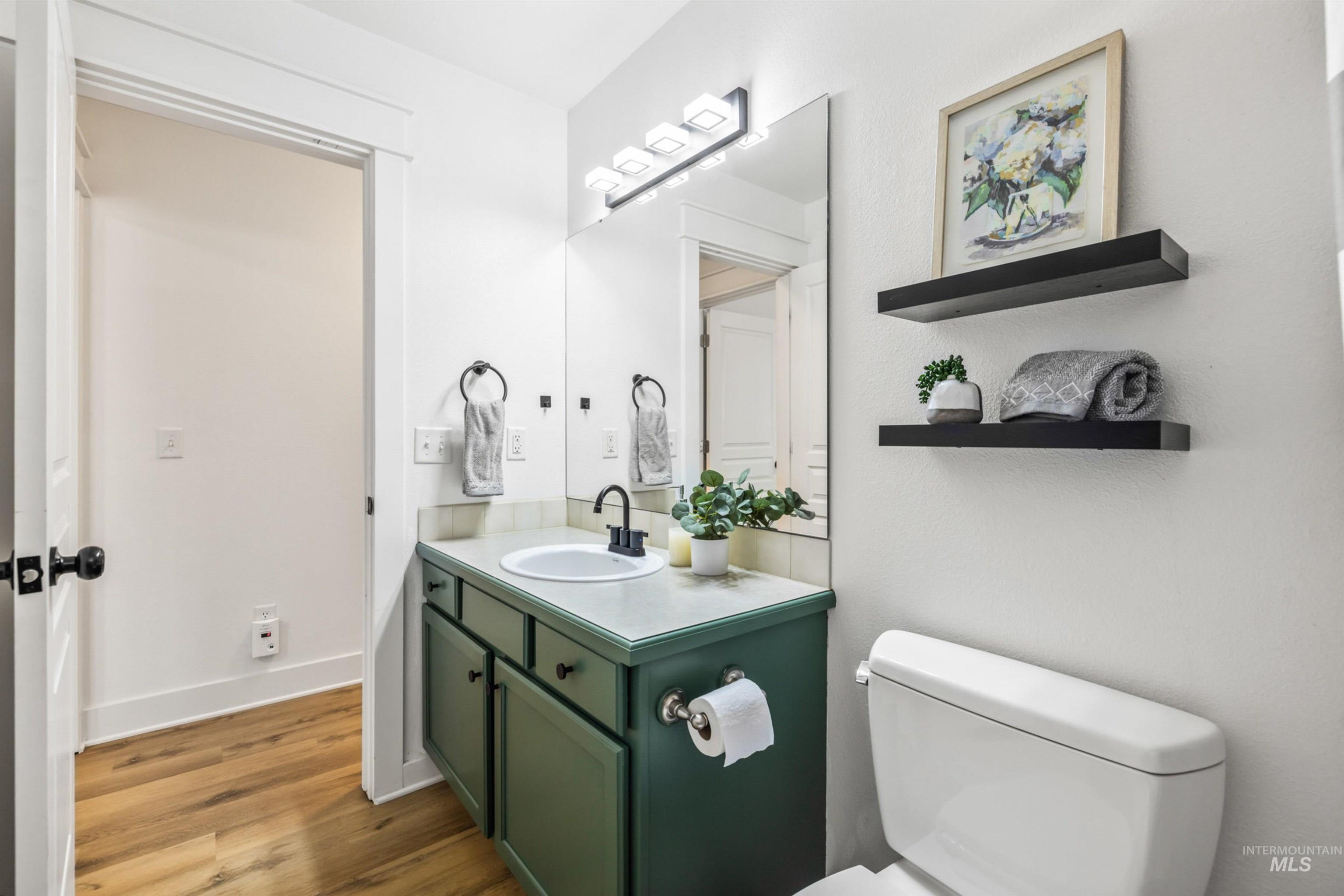 11727 W Kings Canyon Street