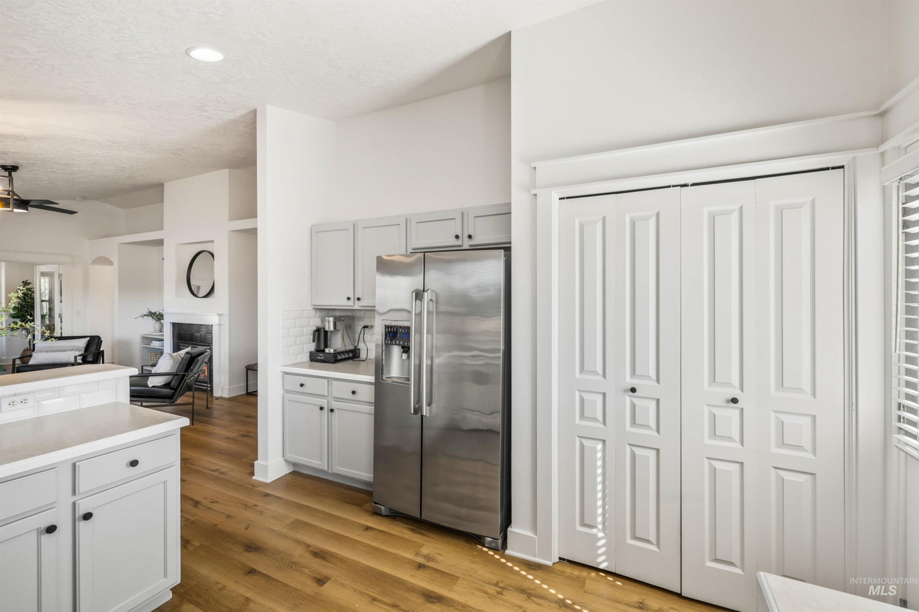 11727 W Kings Canyon Street