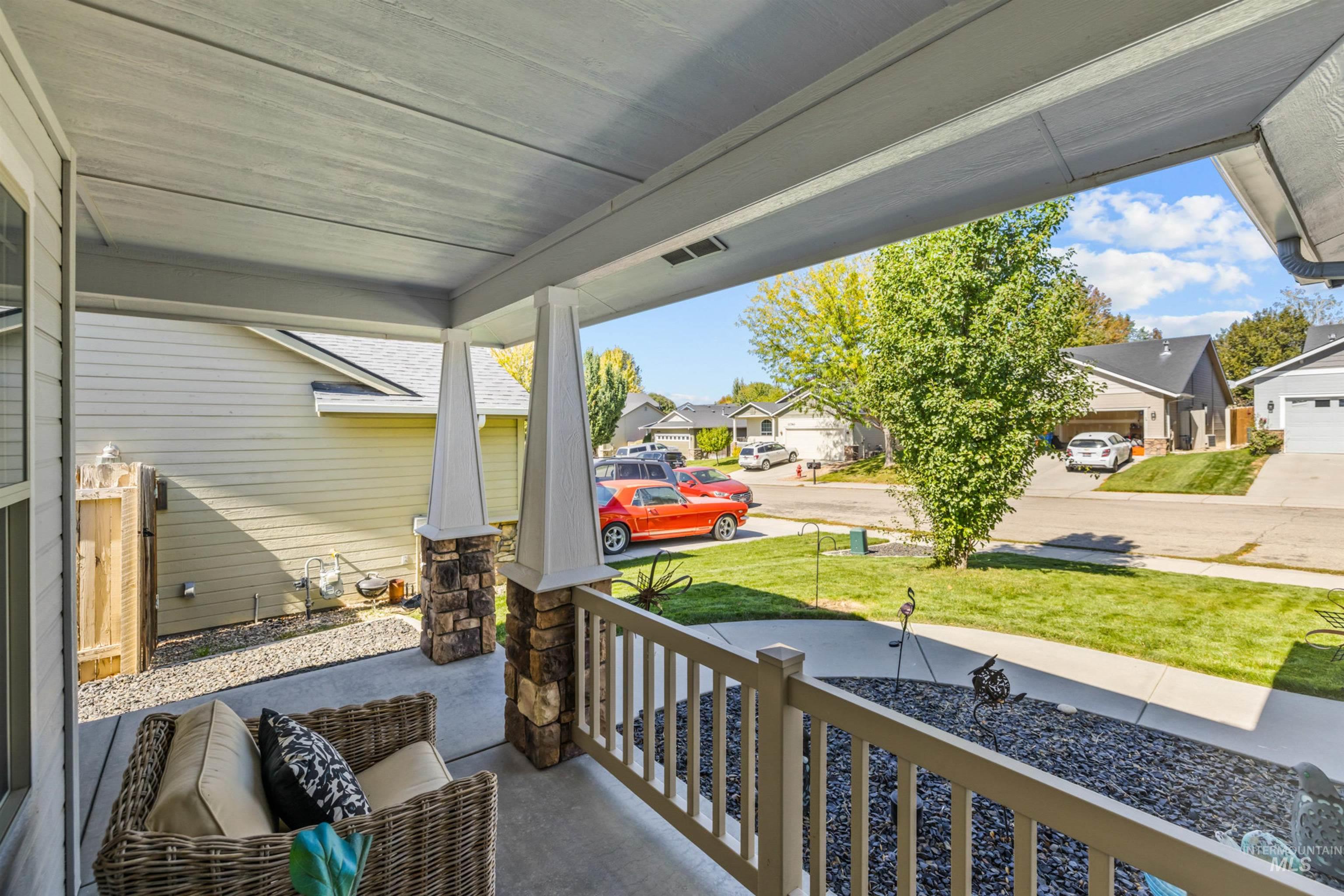 11727 W Kings Canyon Street