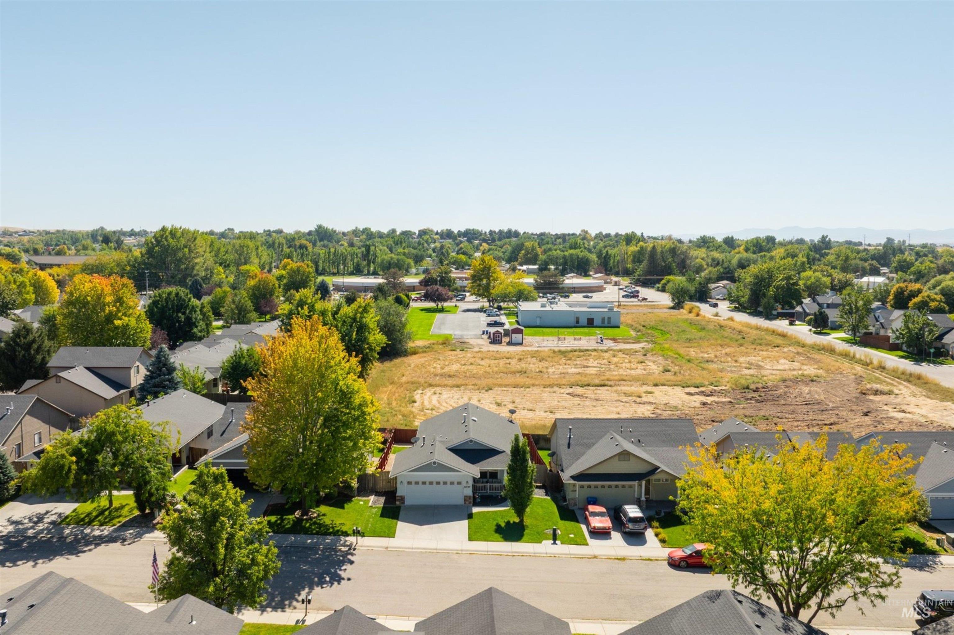 11727 W Kings Canyon Street