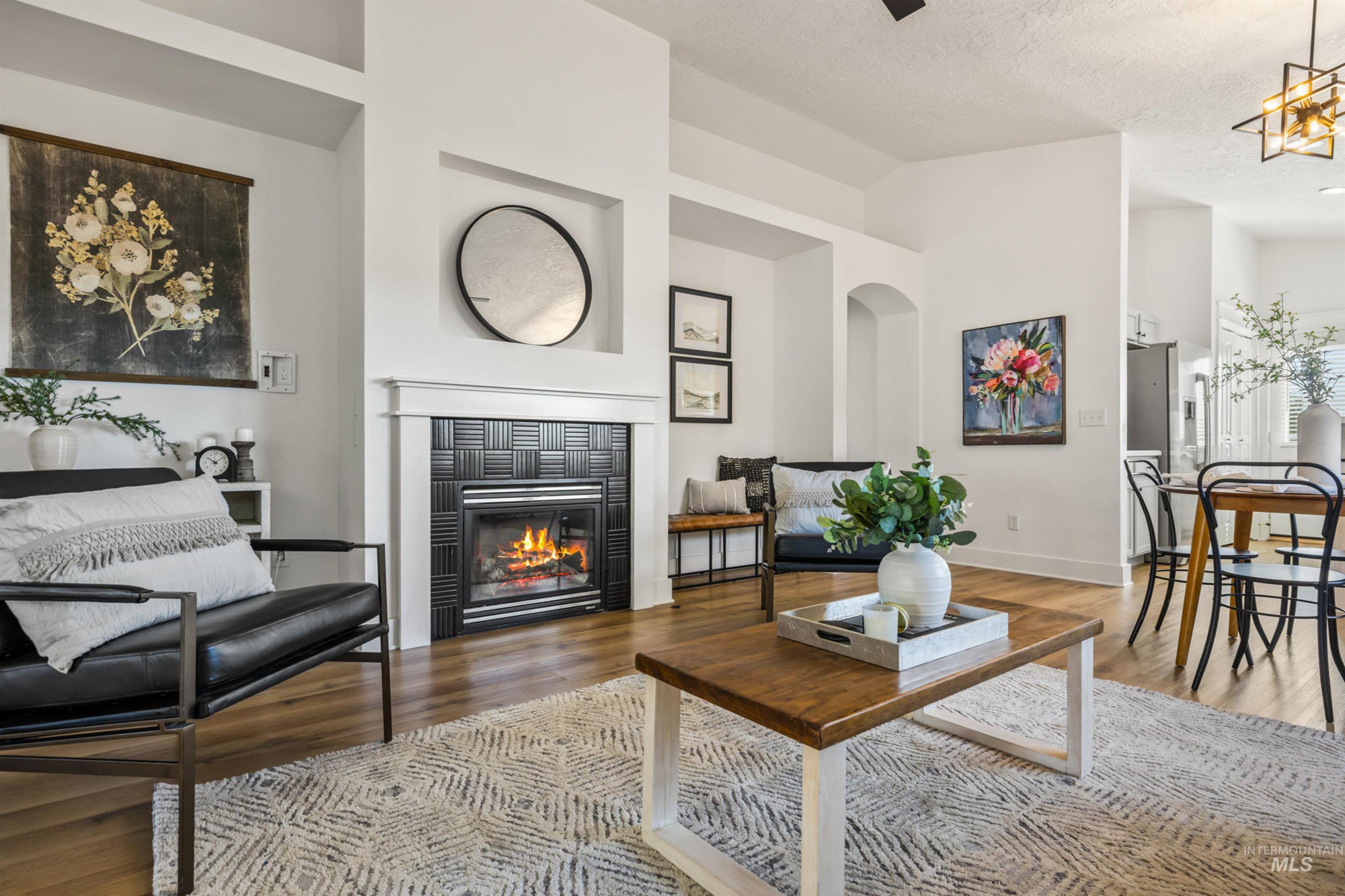 11727 W Kings Canyon Street