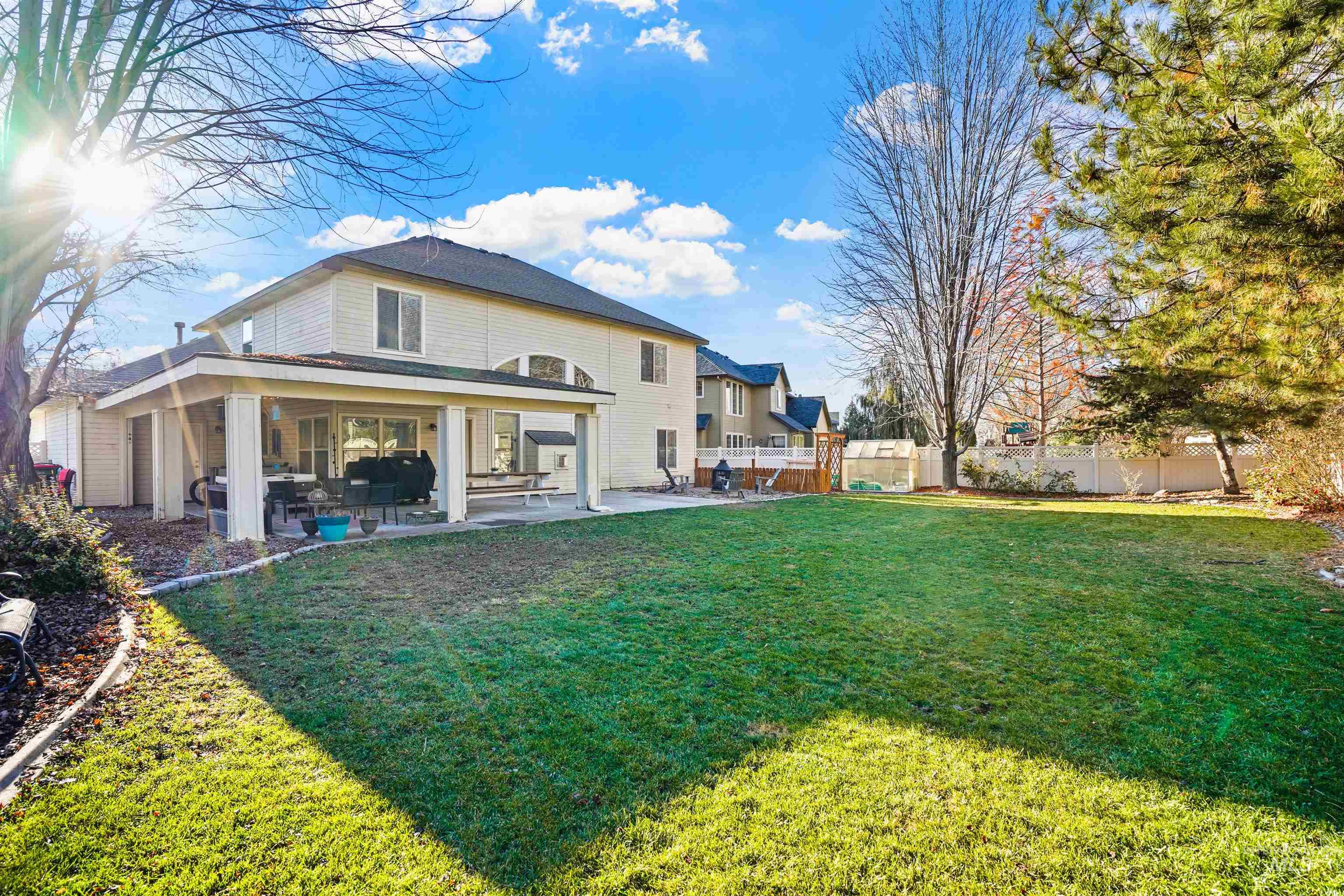 2452 W Astonte Dr