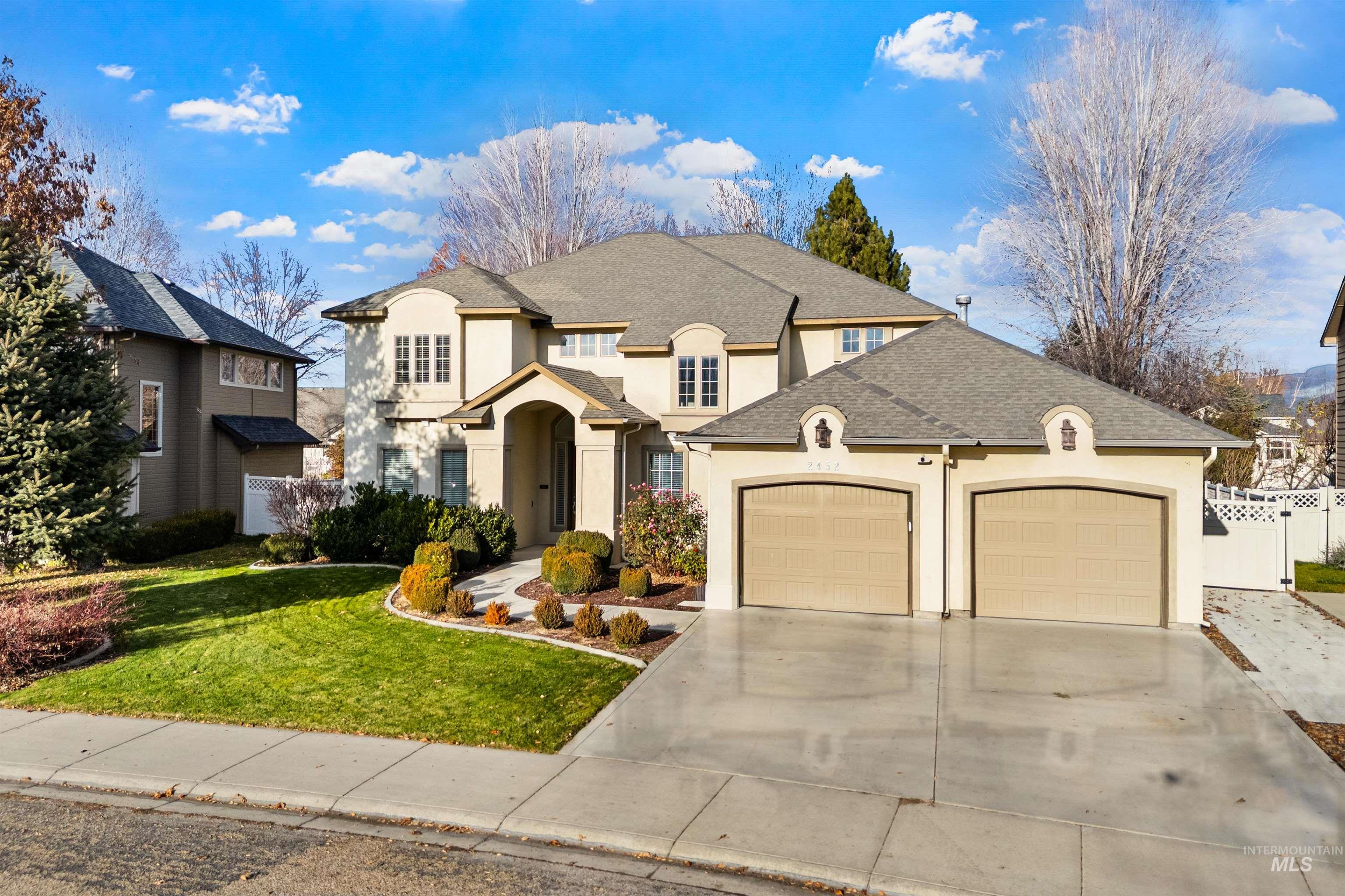 2452 W Astonte Dr