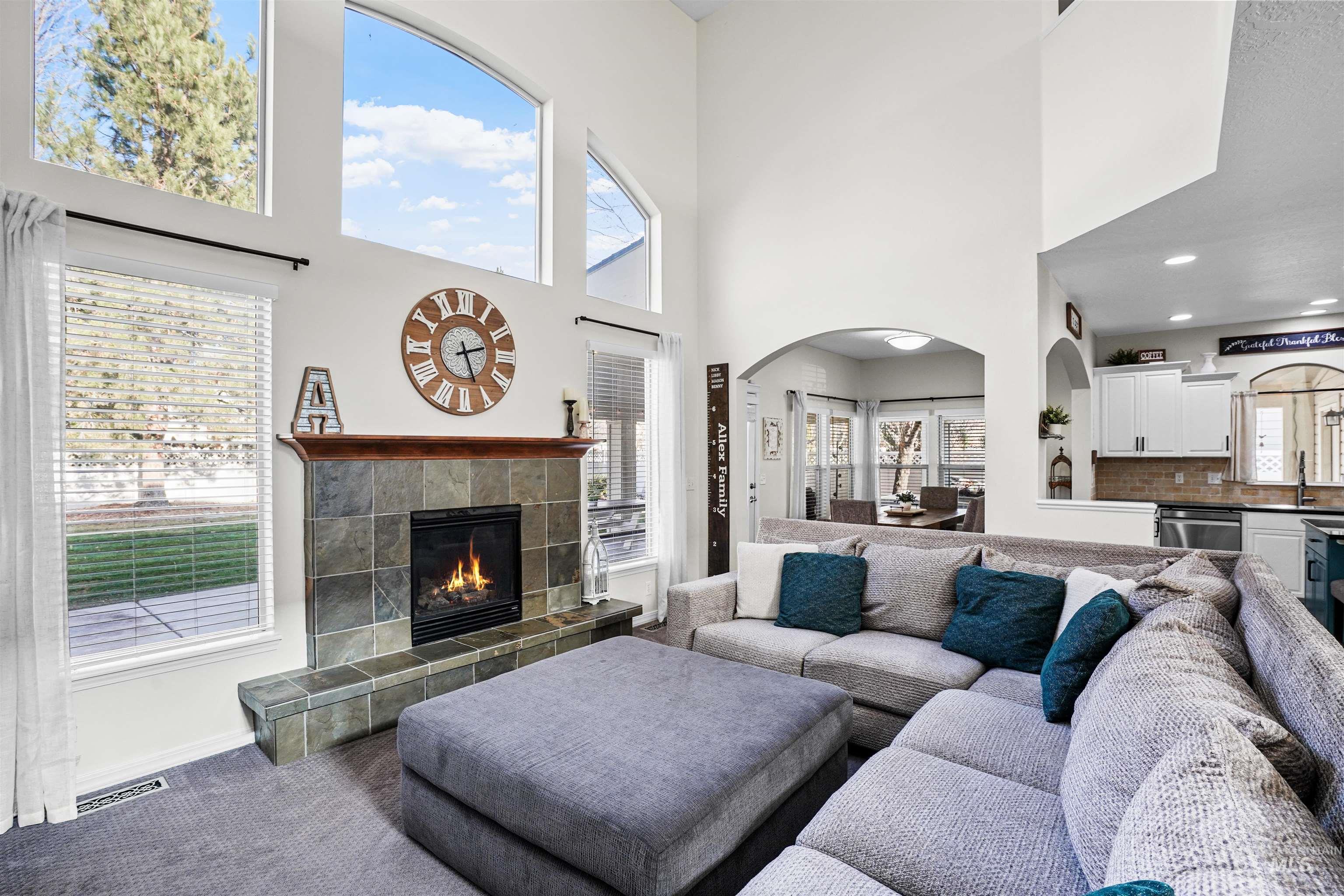 2452 W Astonte Dr