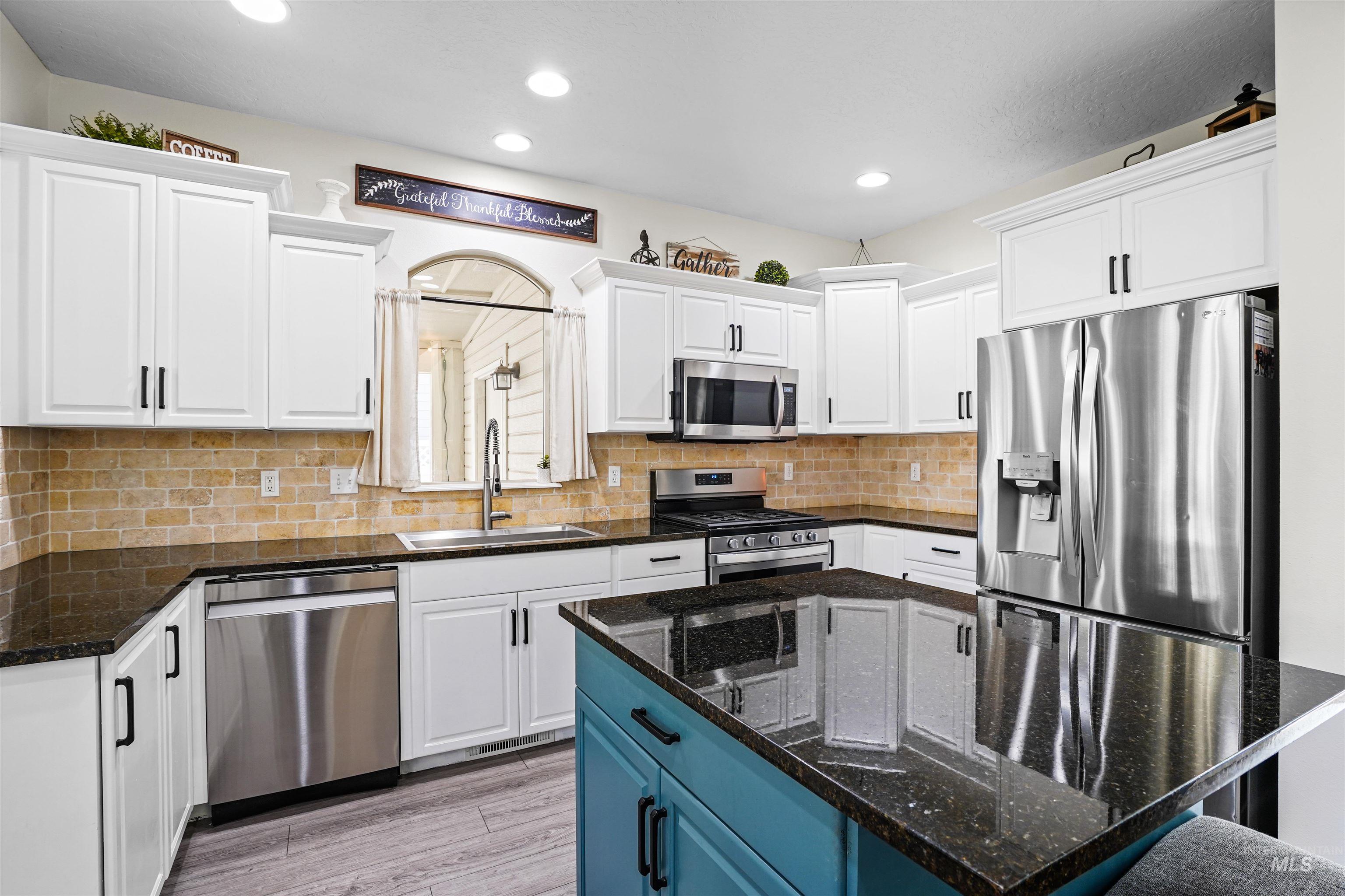 2452 W Astonte Dr