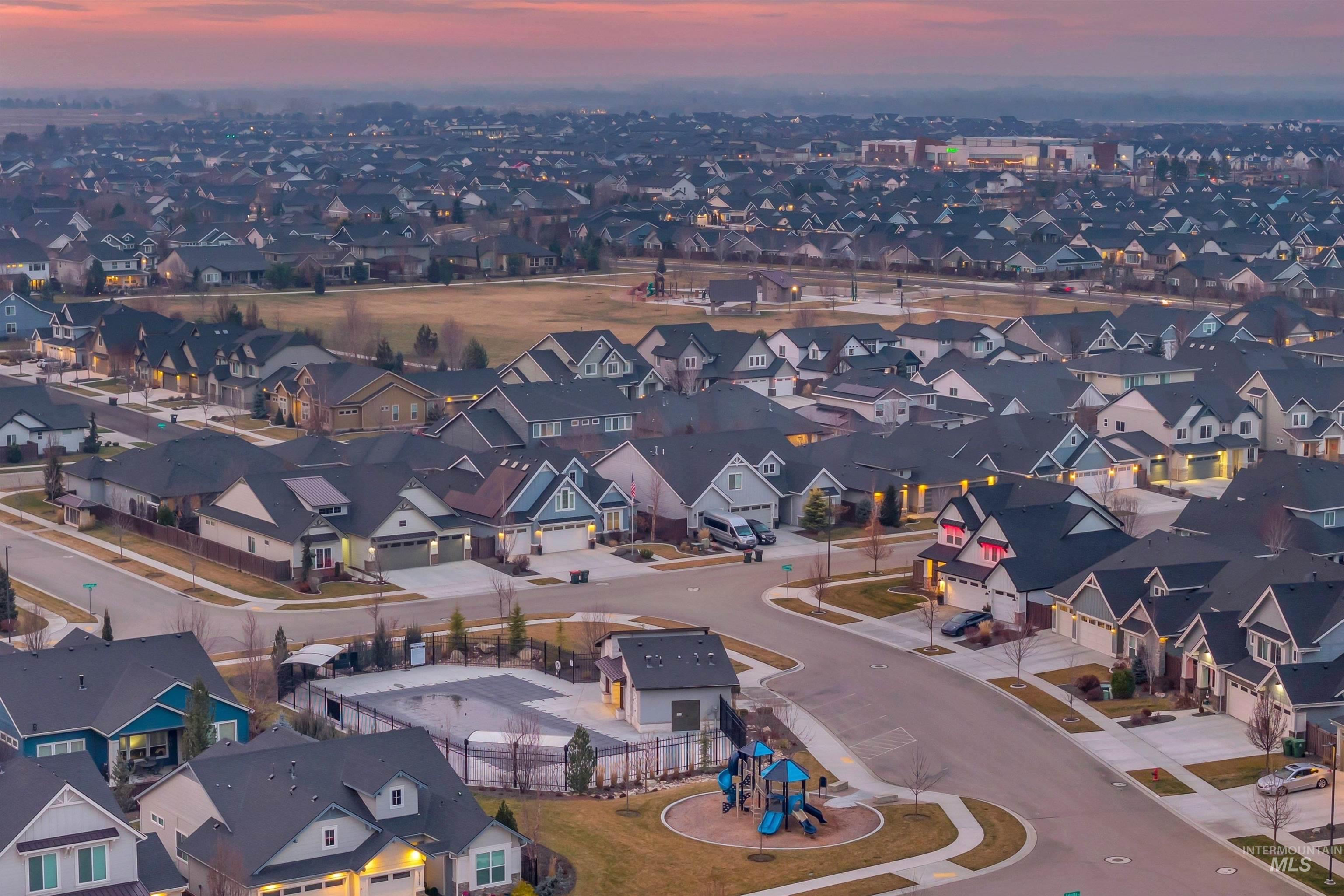 5717 N Fairborn Avenue