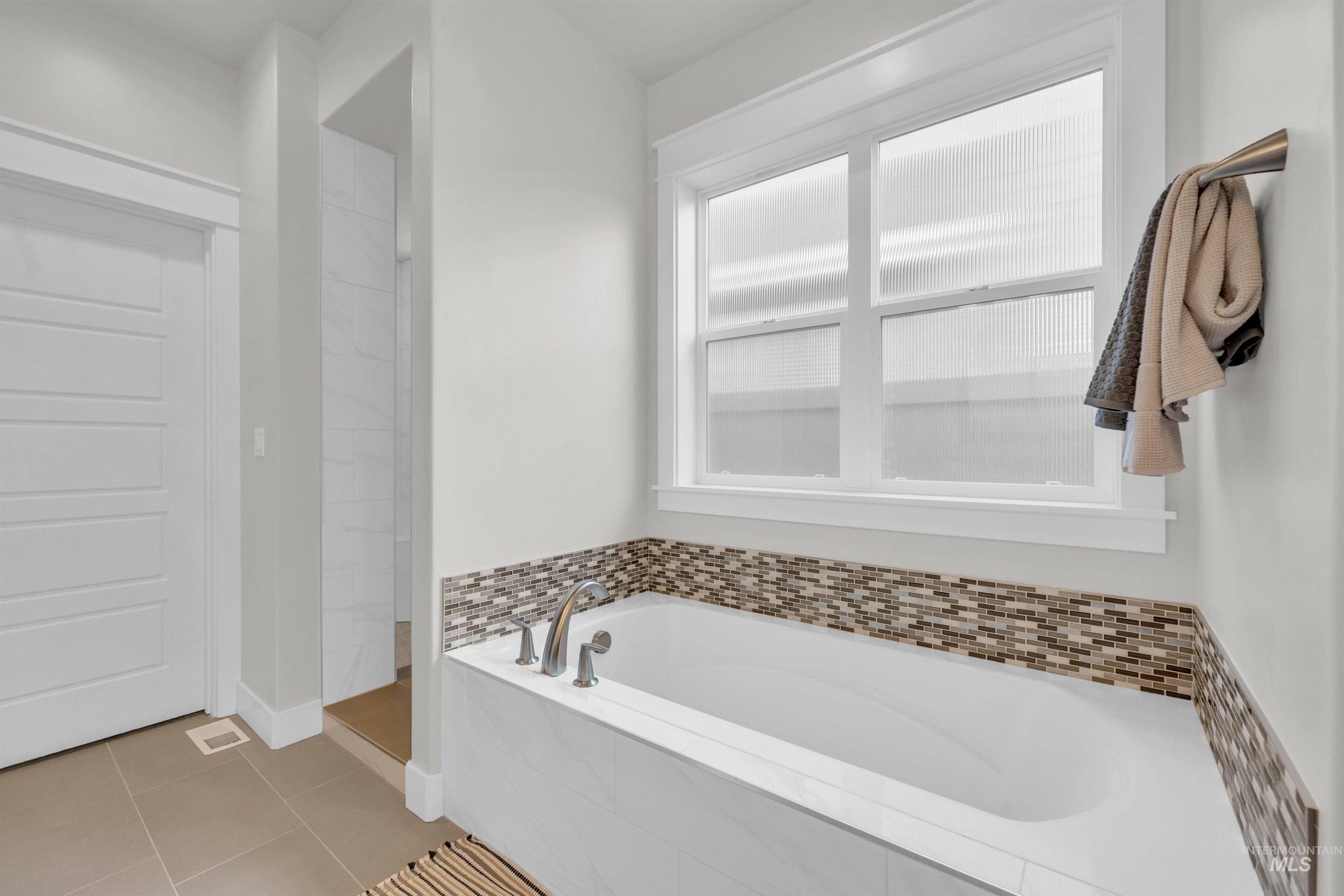 5717 N Fairborn Avenue