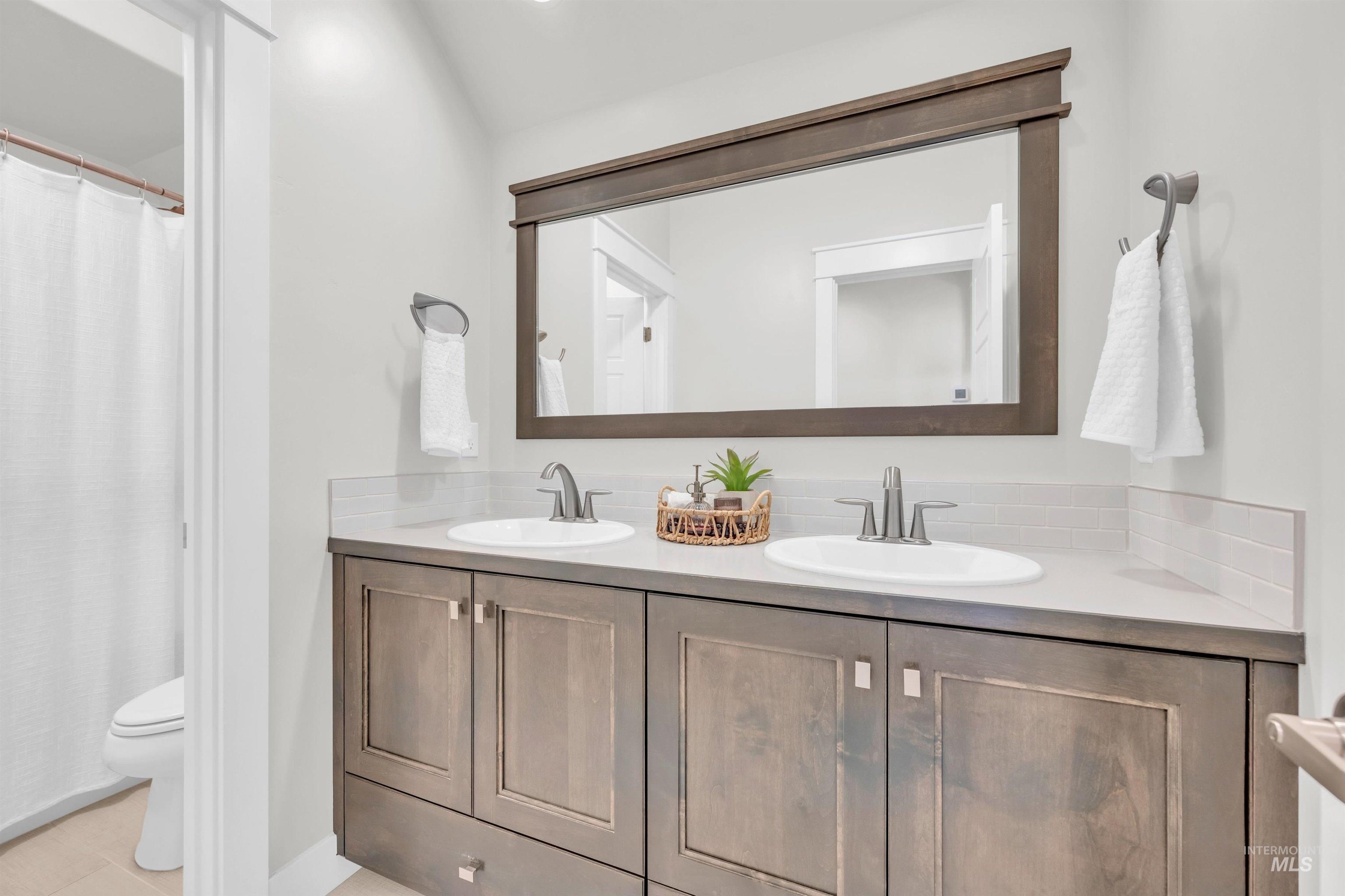 5717 N Fairborn Avenue