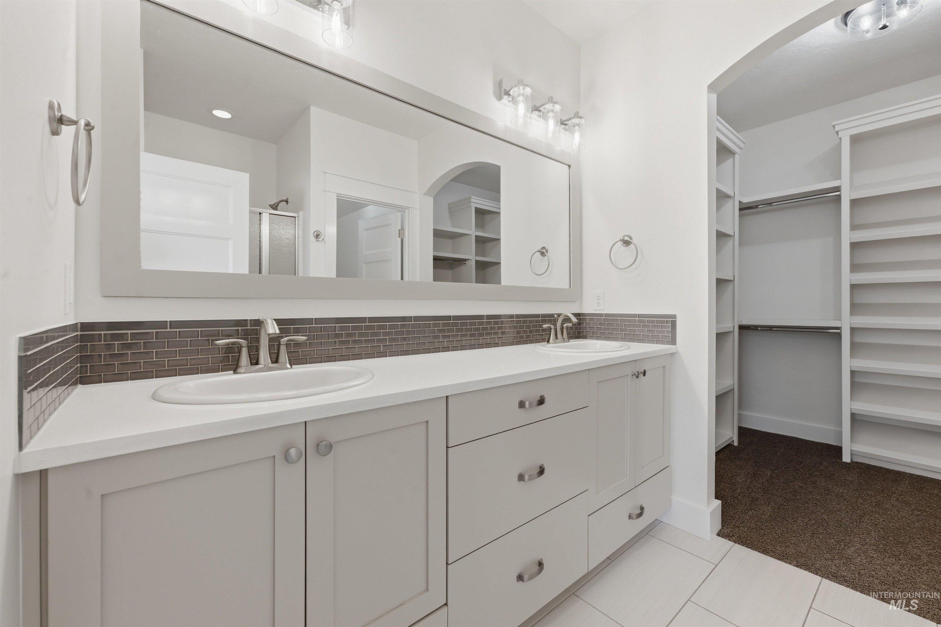 4265 S Leanato Avenue