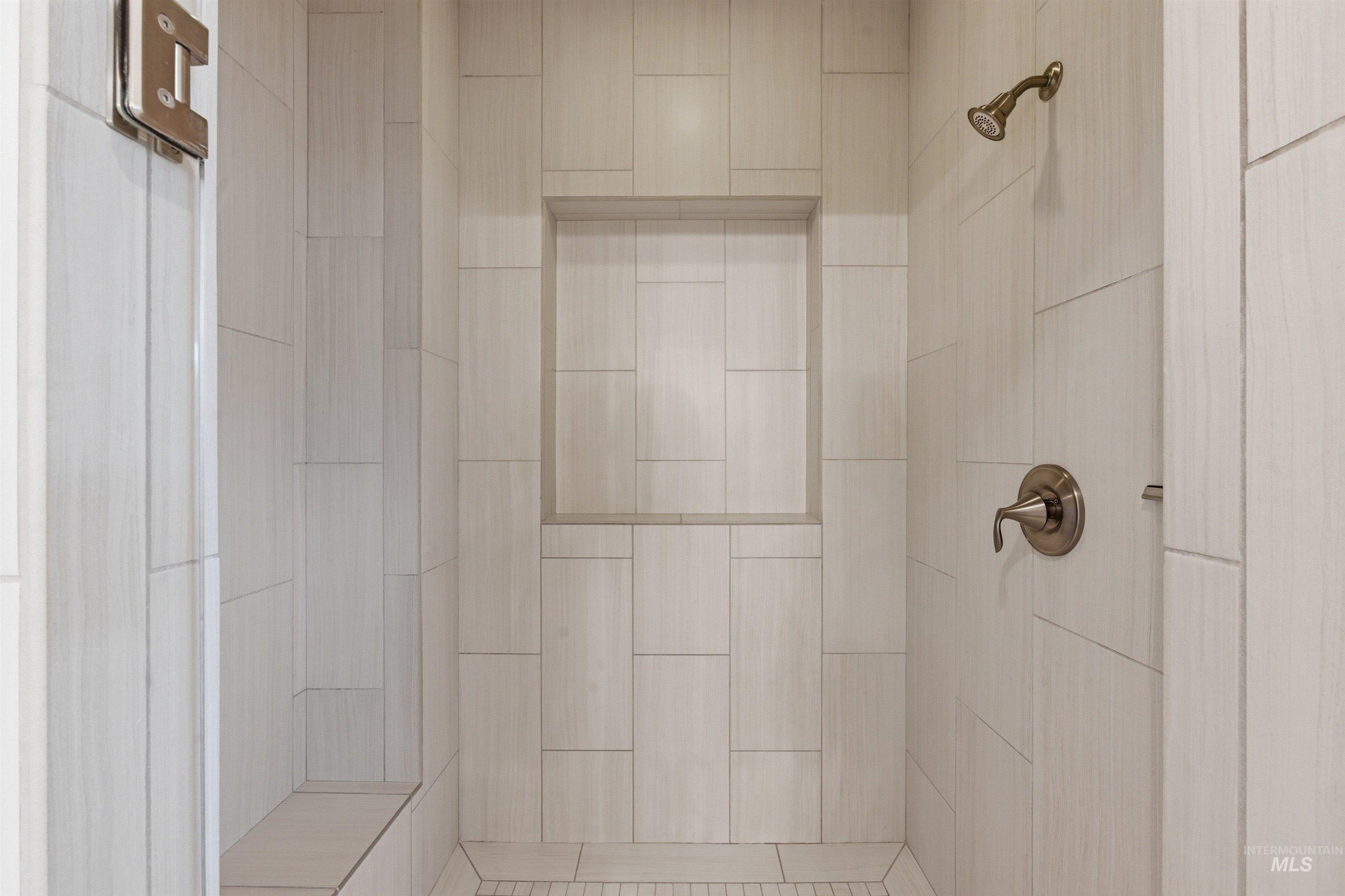 4265 S Leanato Avenue