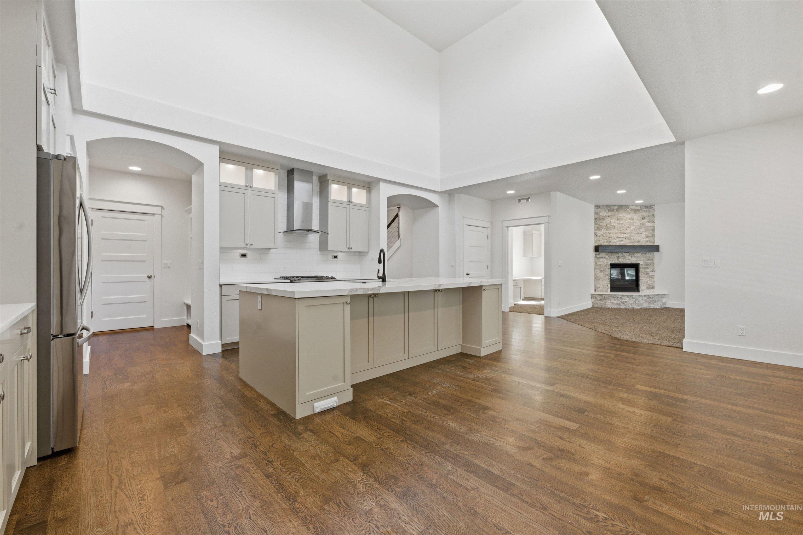 4265 S Leanato Avenue