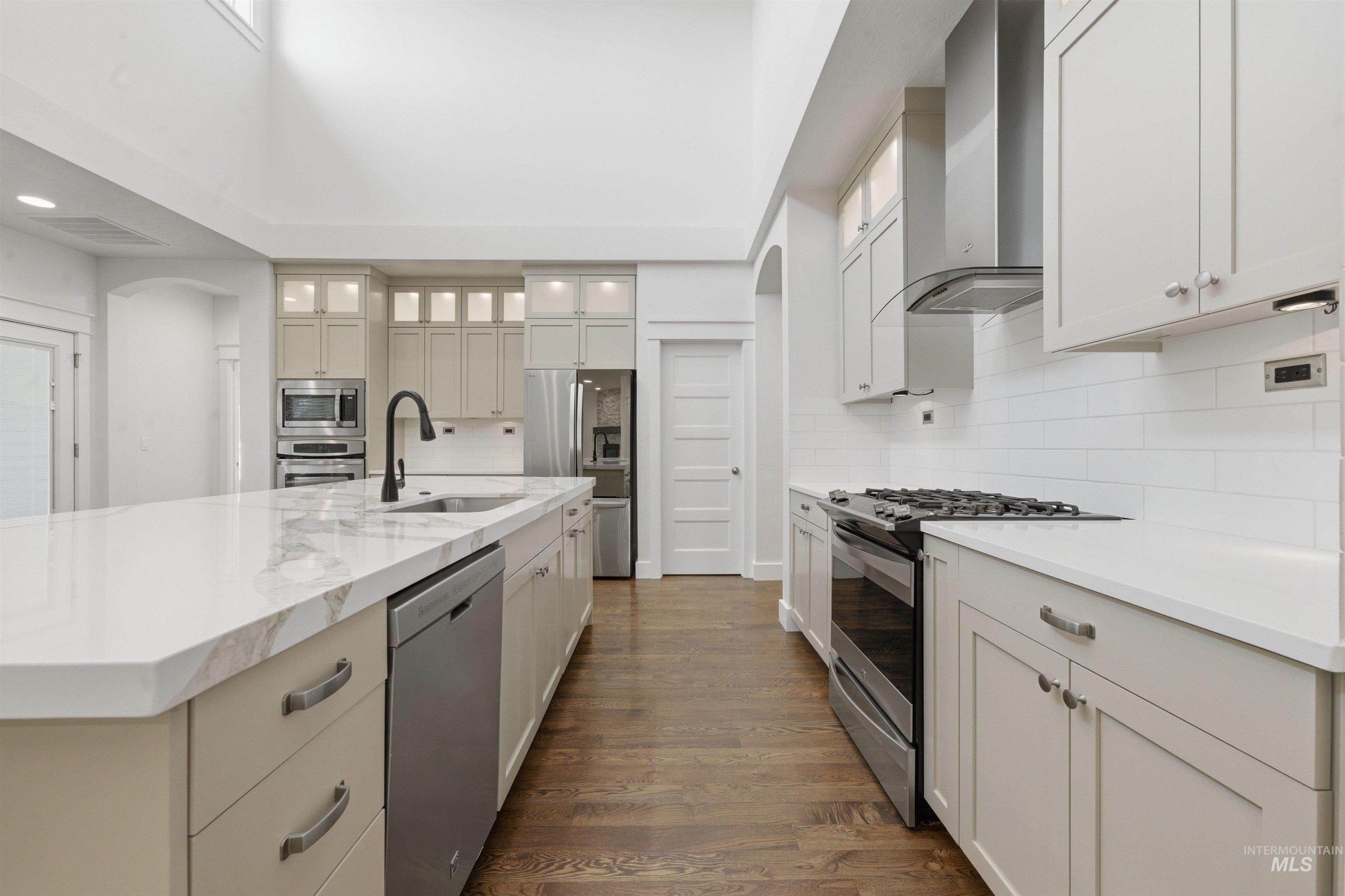 4265 S Leanato Avenue