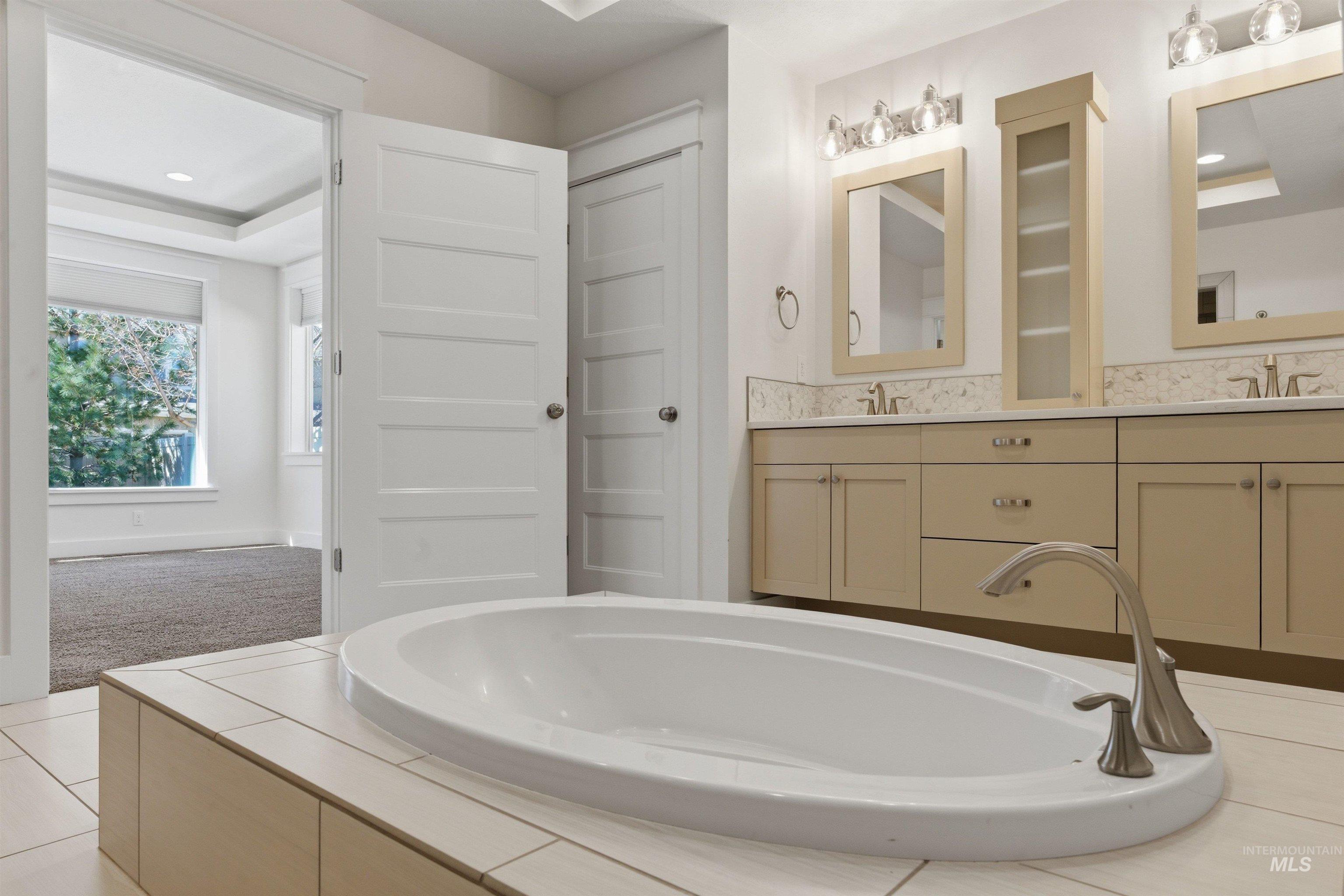 4265 S Leanato Avenue