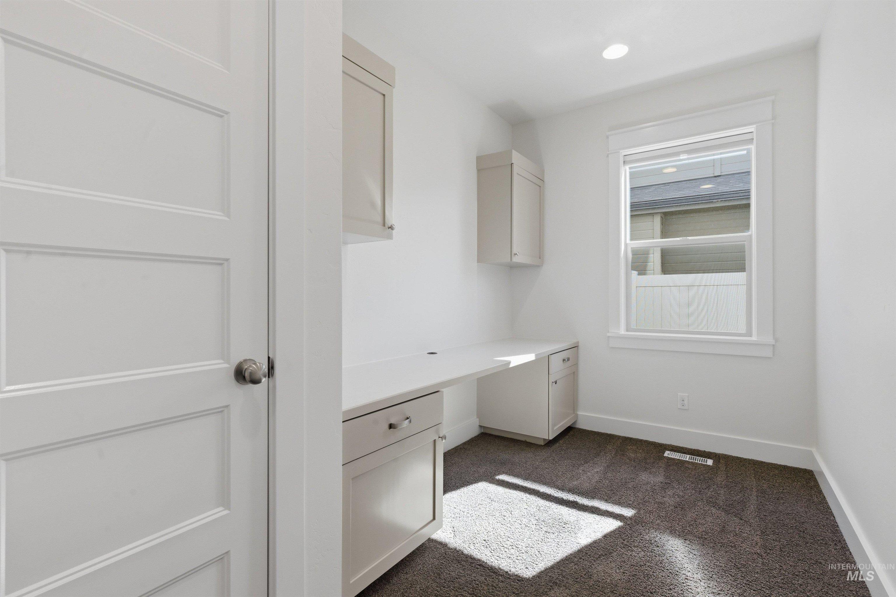 4265 S Leanato Avenue