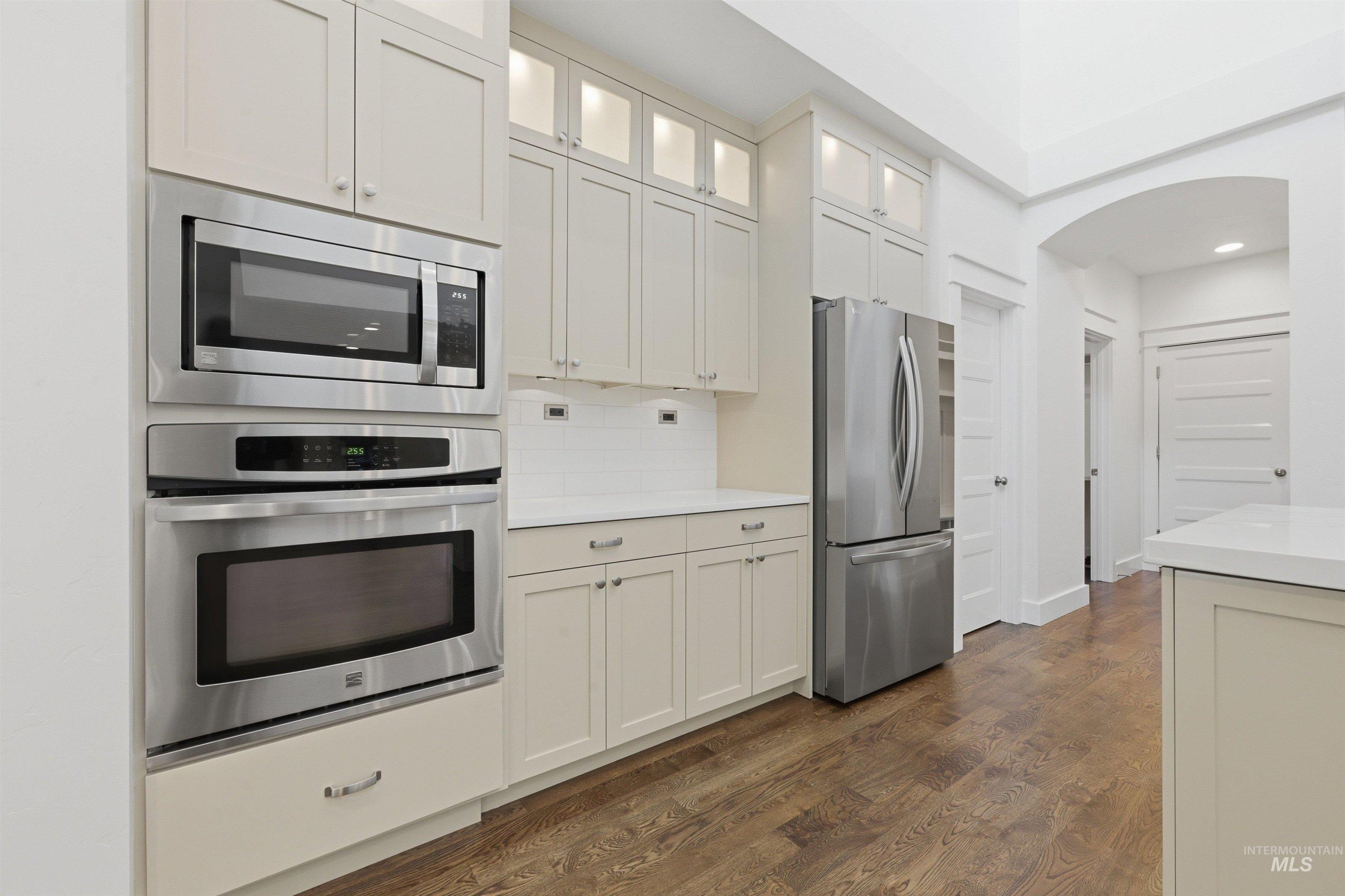 4265 S Leanato Avenue