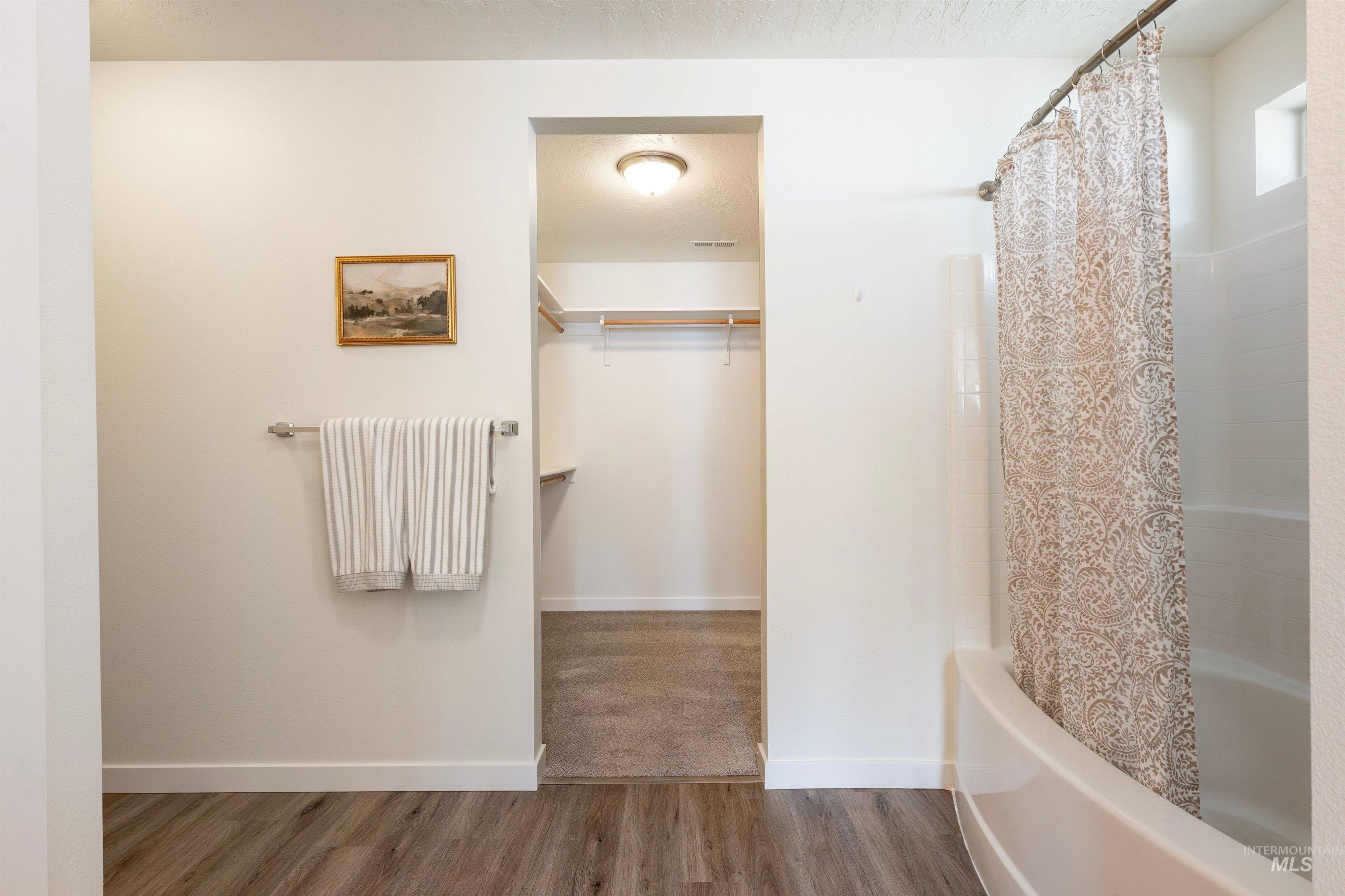 3534 S Avondale Avenue