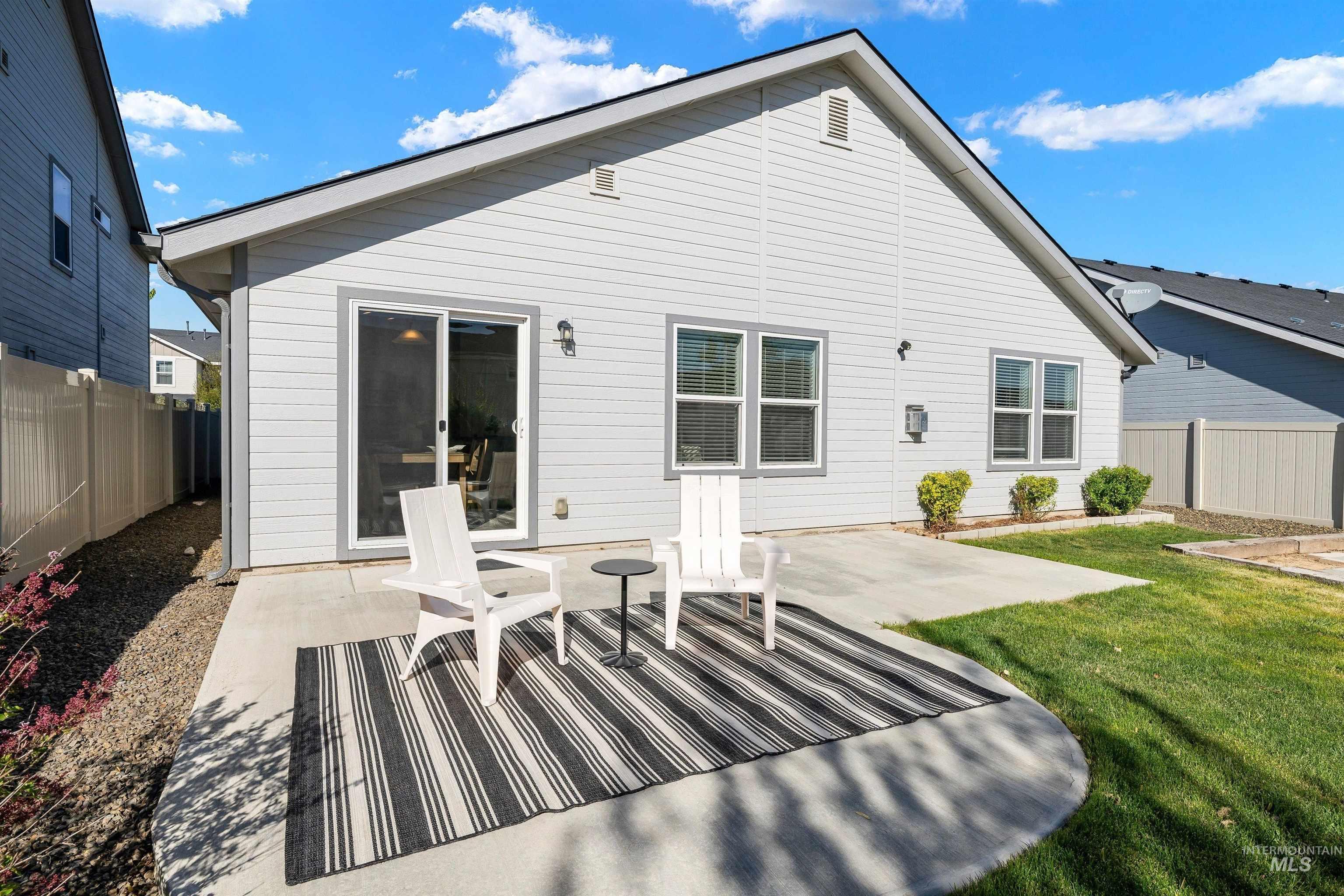 3534 S Avondale Avenue